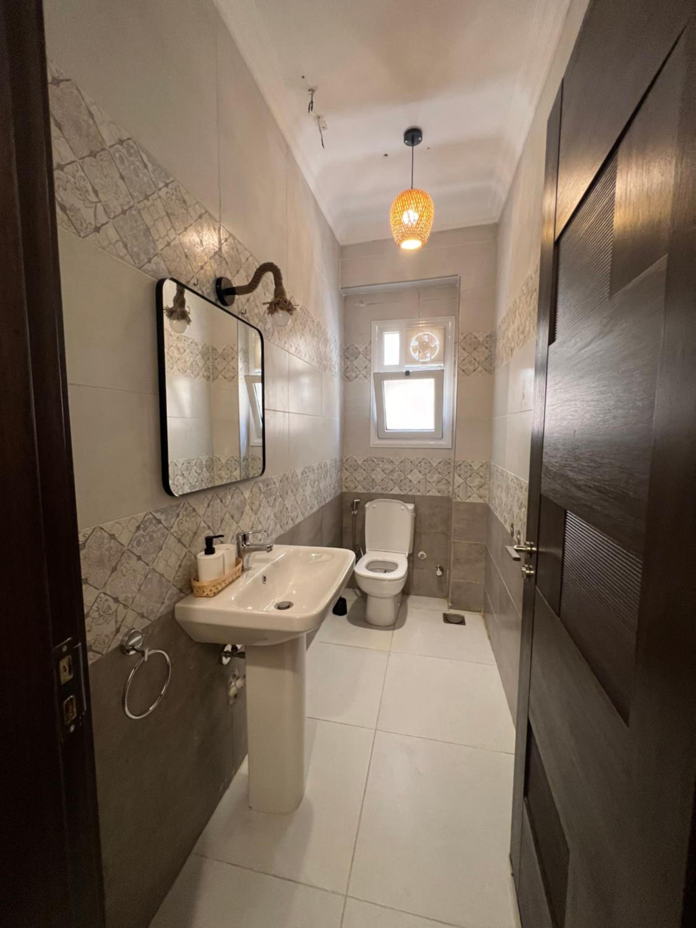 2 Bedrooms Boho Style Ground floor flat