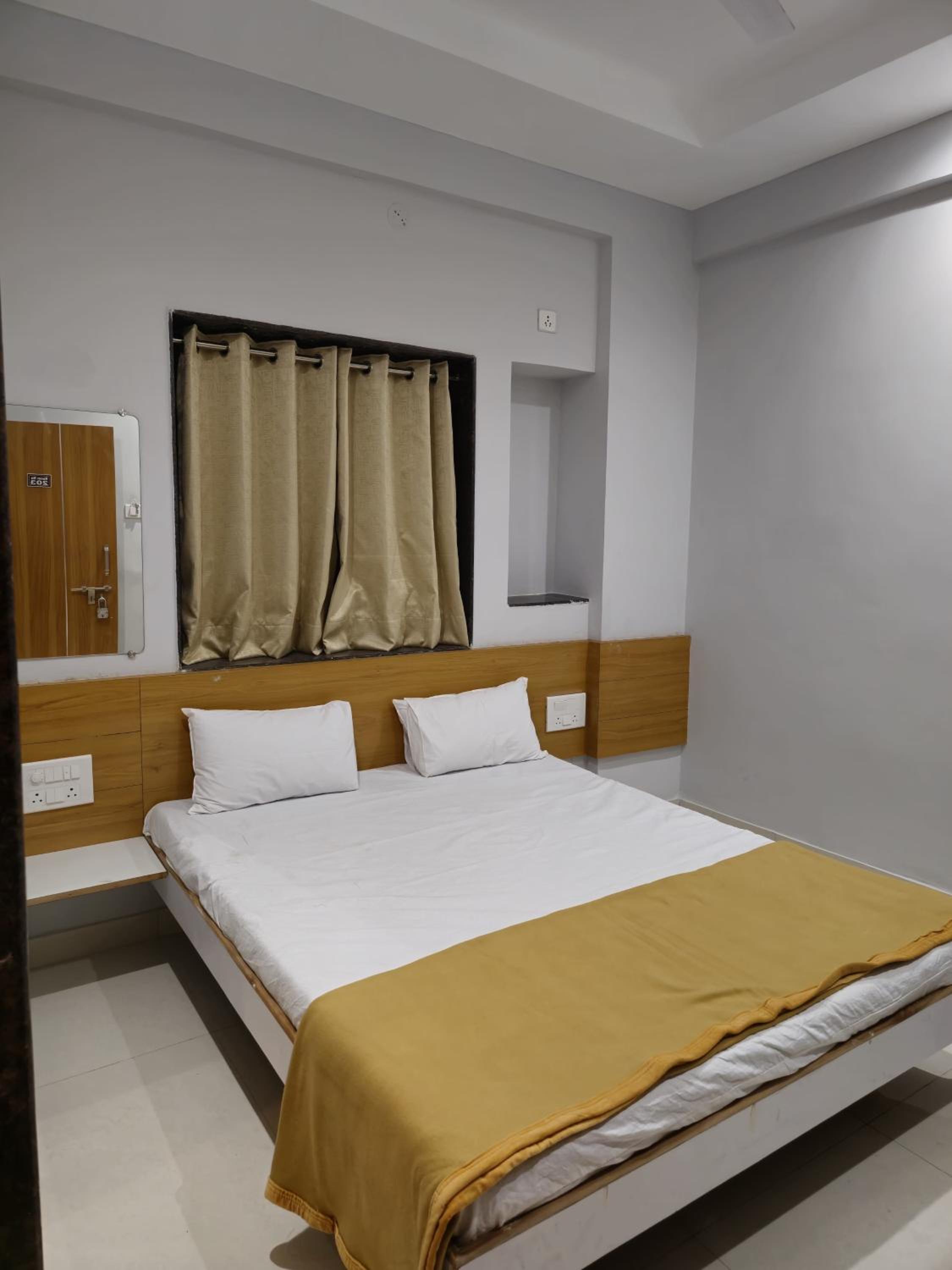 Vivanta Inn Lodge, Solapur