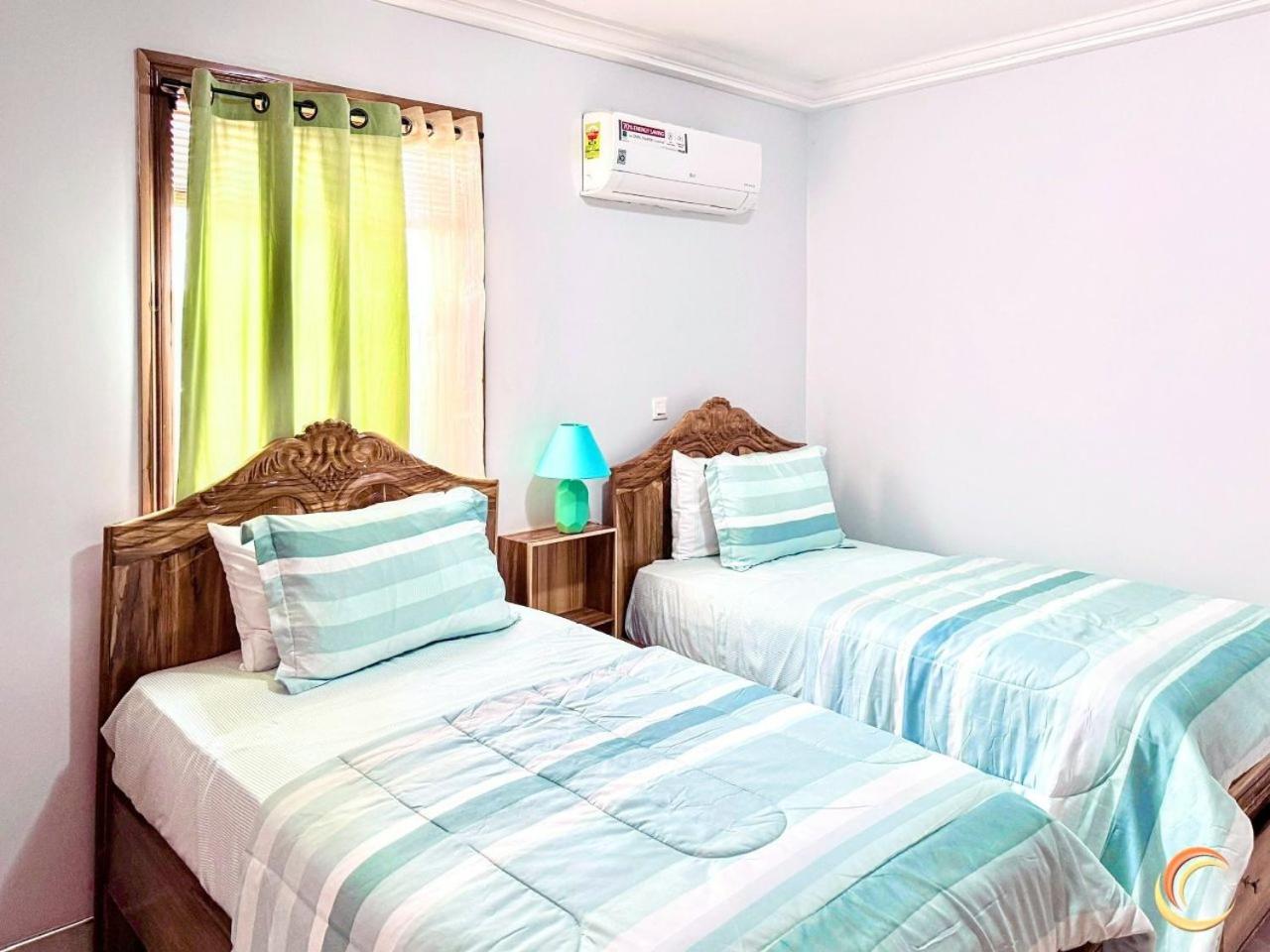 JezHos - Dina Fully Furnished Apartment