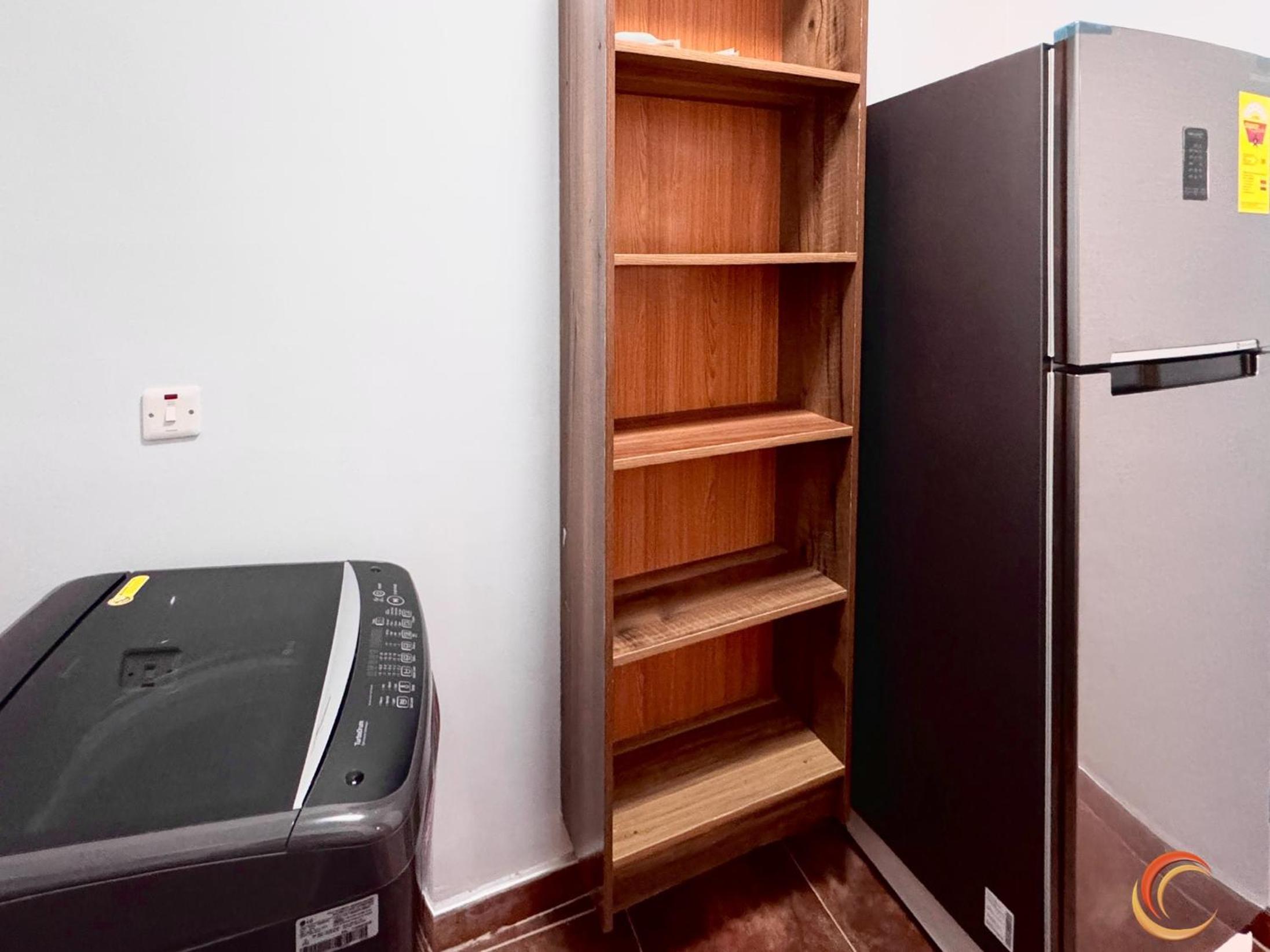 JezHos - Dina Fully Furnished Apartment