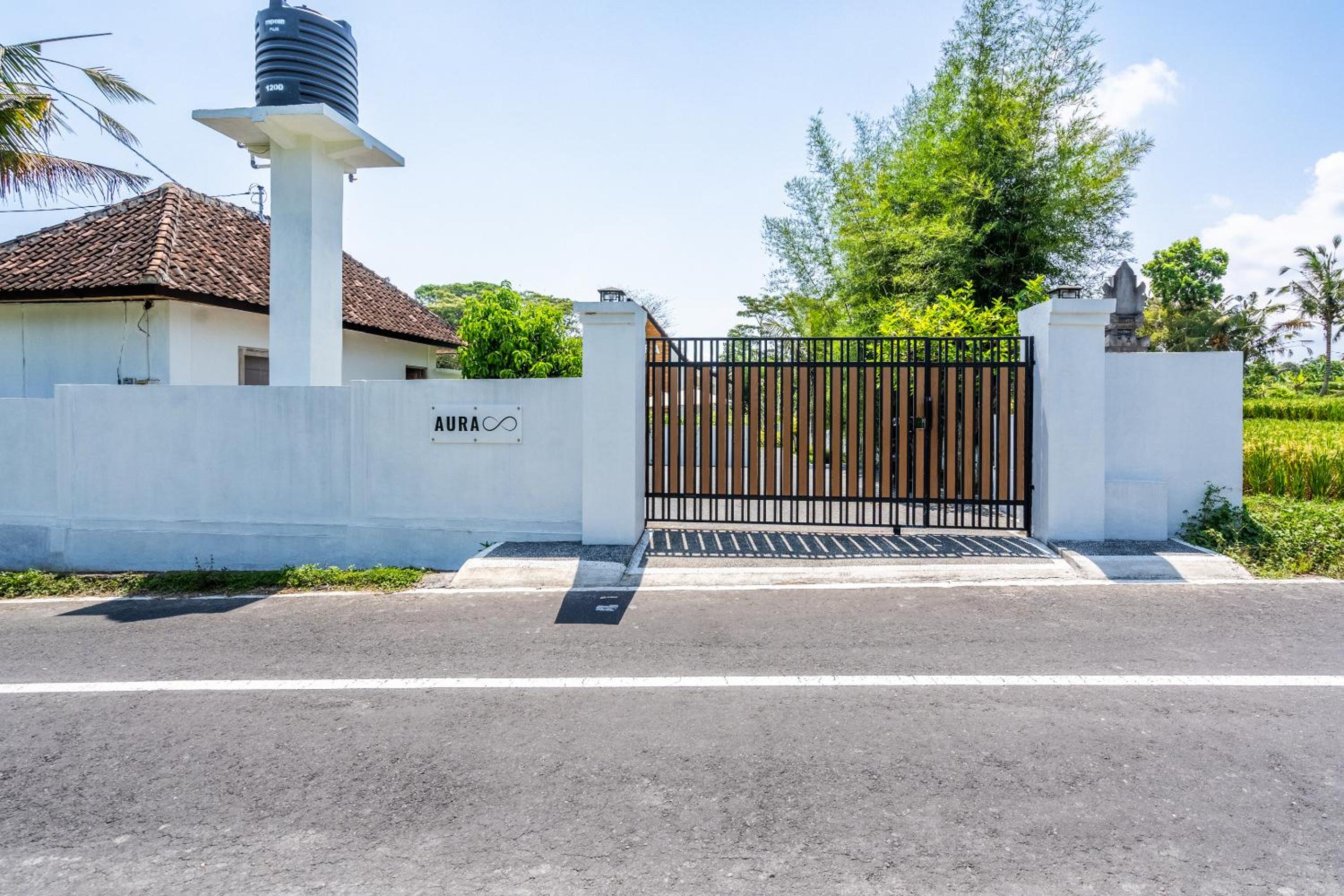 Aura Apartments Ubud