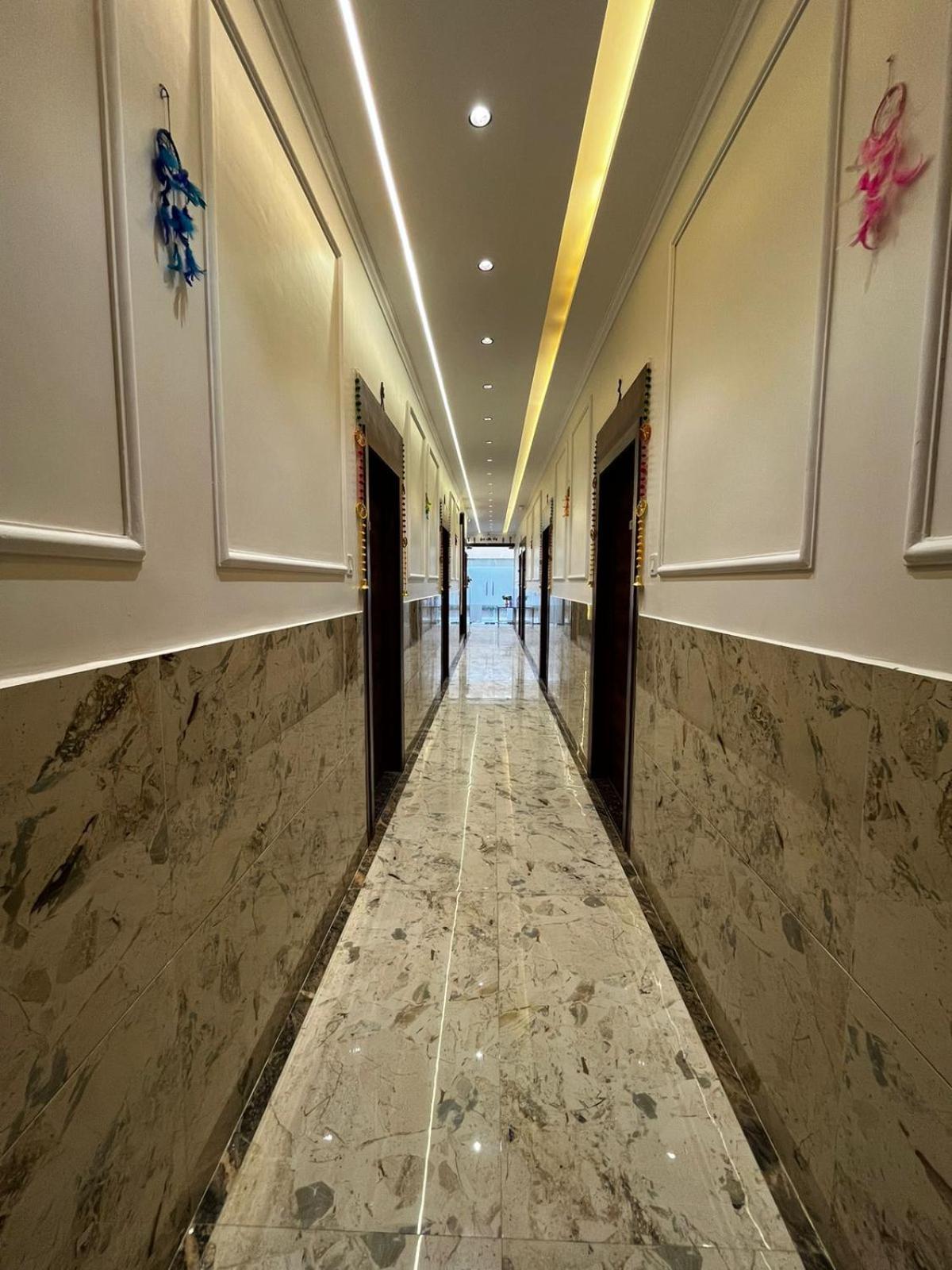Taj Nice Partner By Trippizo