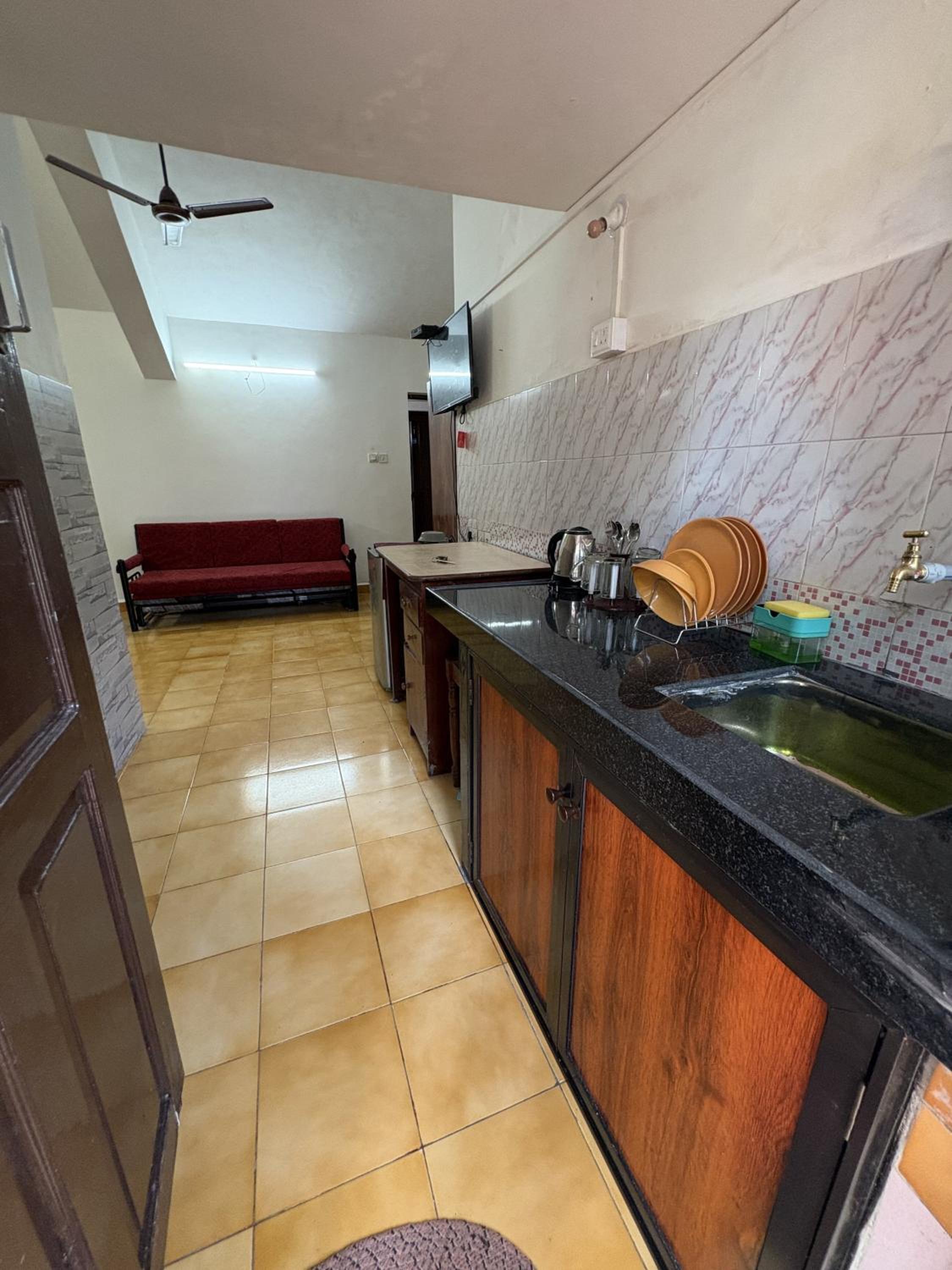 Jes Guest House