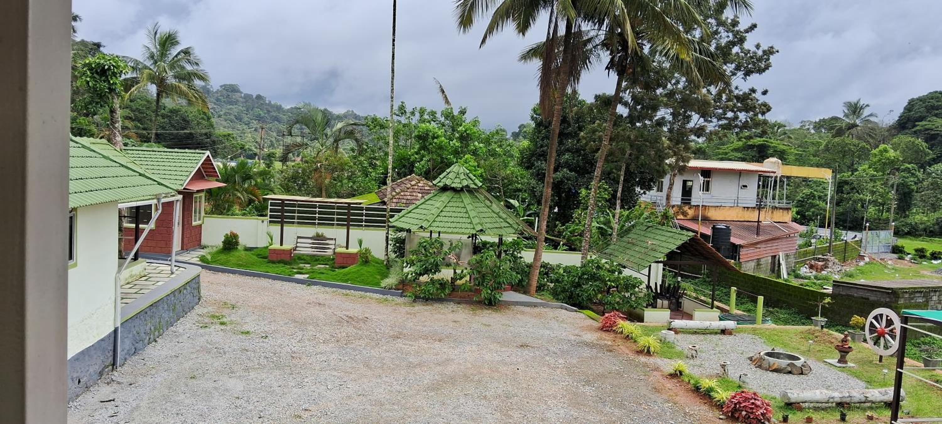 Mom's Farm Stay