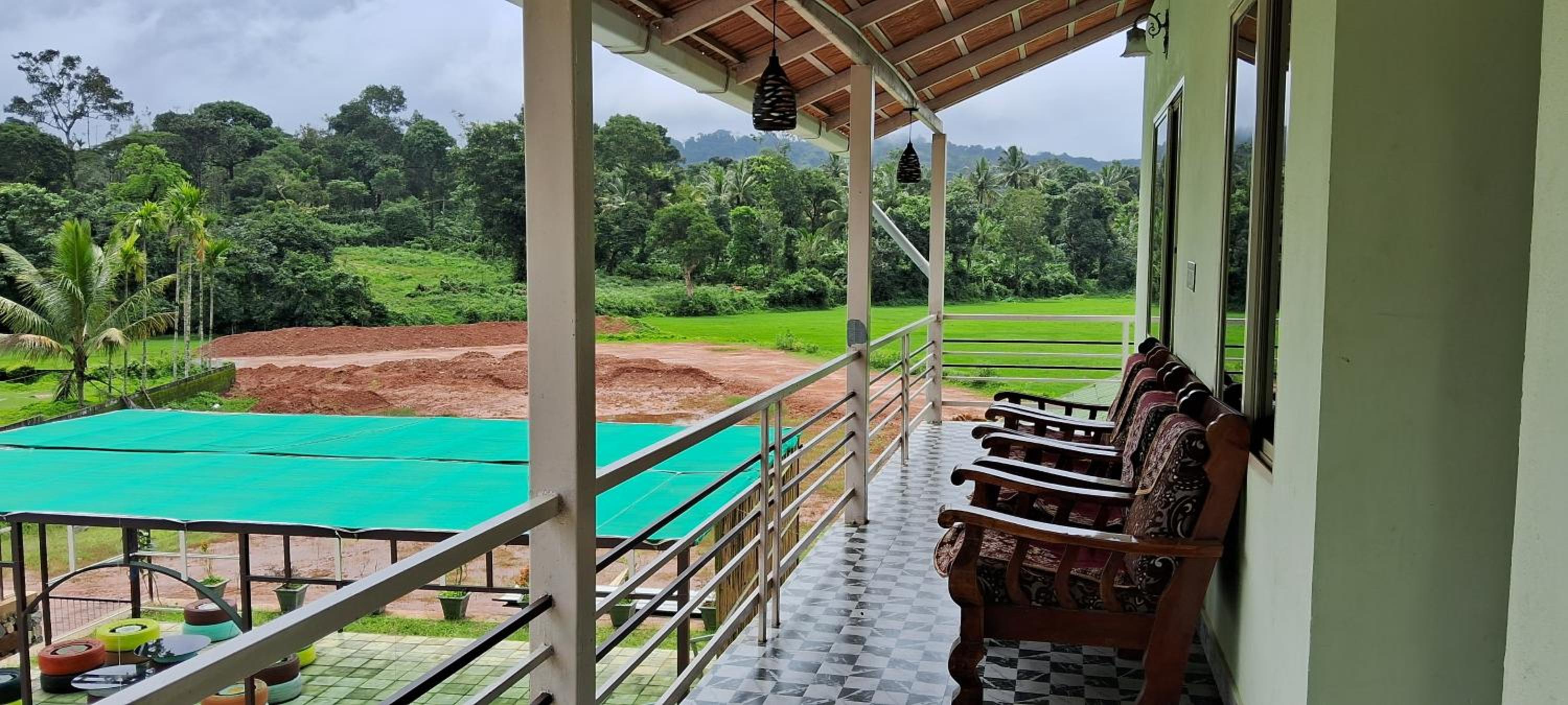 Mom's Farm Stay