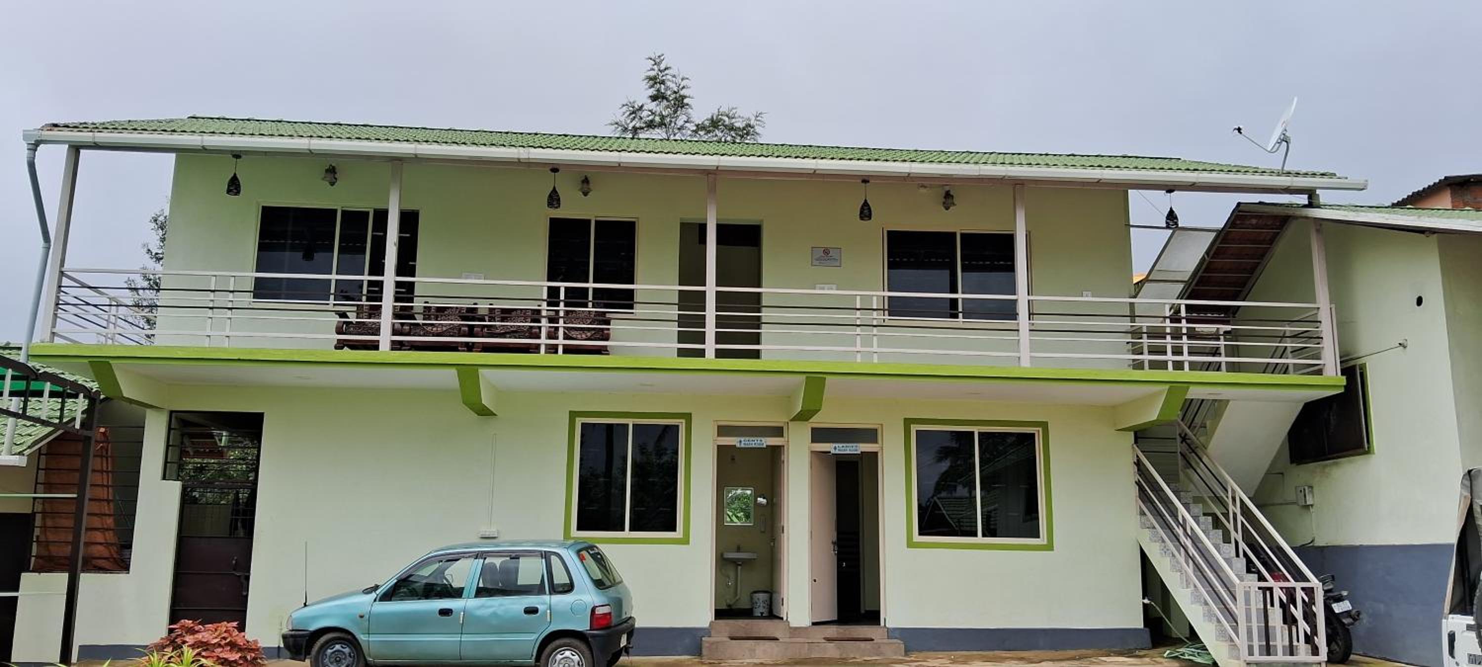 Mom's Farm Stay