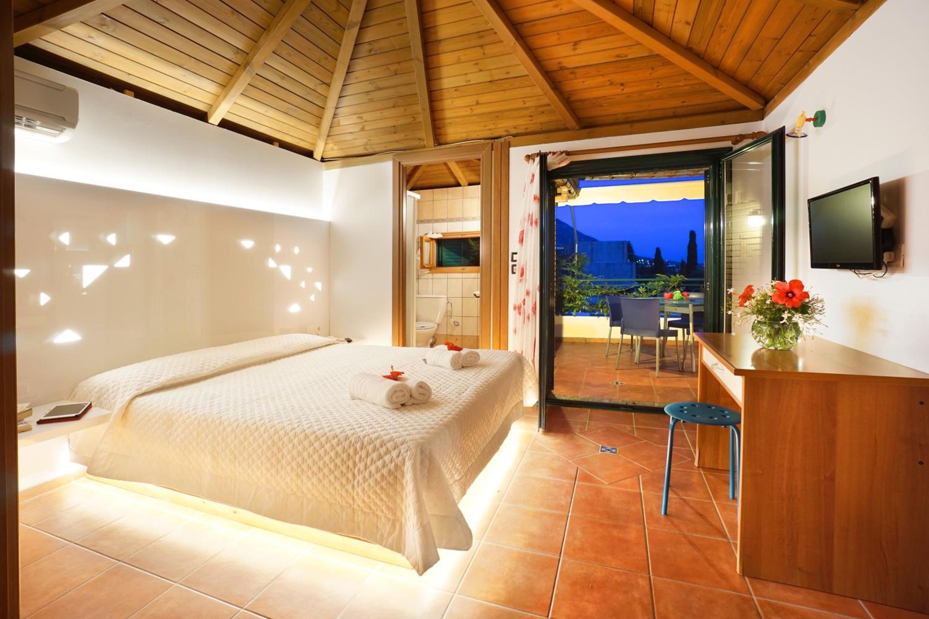 Felix Residence & Lucia Simona Villas