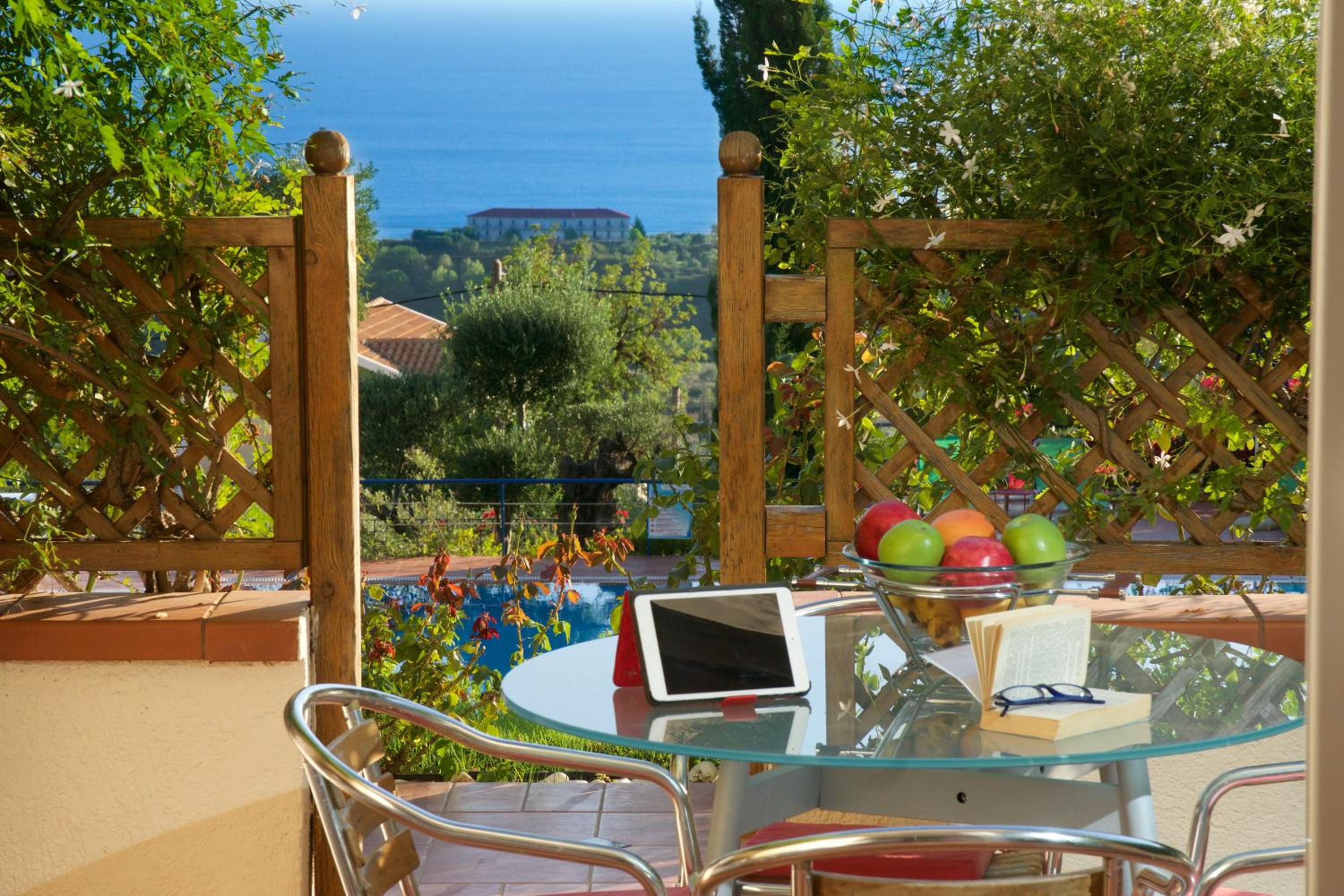 Felix Residence & Lucia Simona Villas