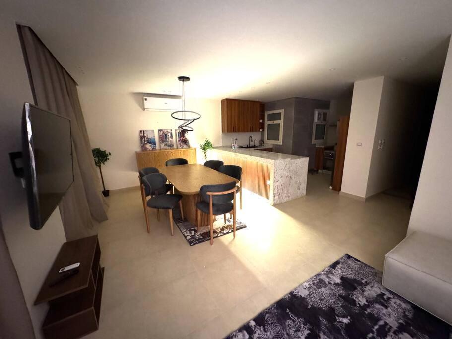Luxury 2-bedroom- Sarai Compound