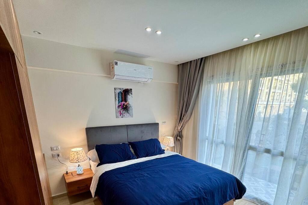 Luxury 2-bedroom- Sarai Compound