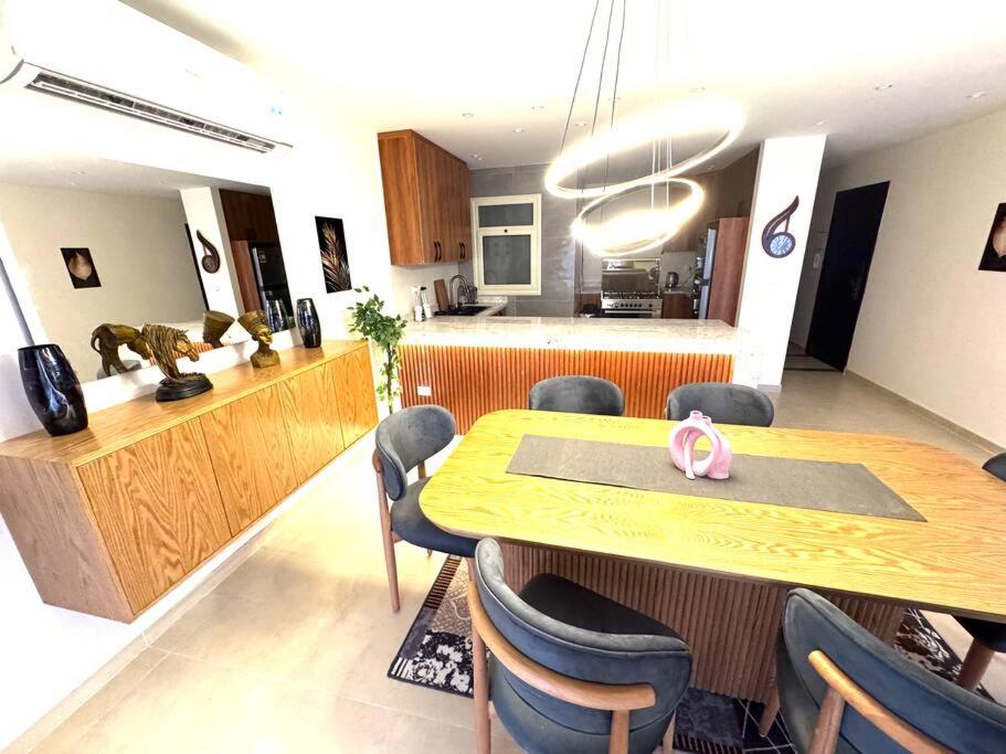 Luxury 2-bedroom- Sarai Compound