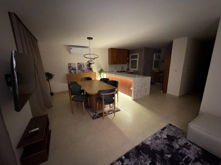 Luxury 2-bedroom- Sarai Compound