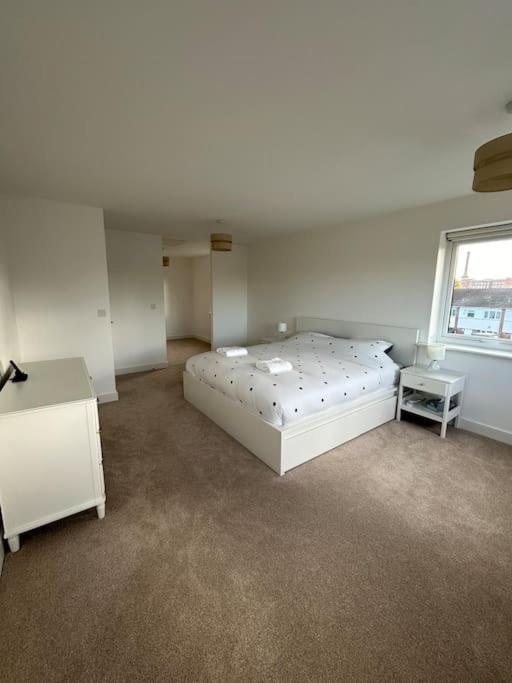4-bedroom New House Near City Centre view 3
