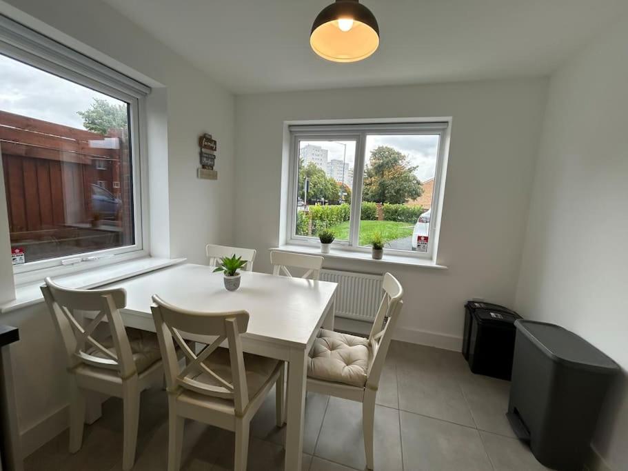 4-bedroom New House Near City Centre view 4