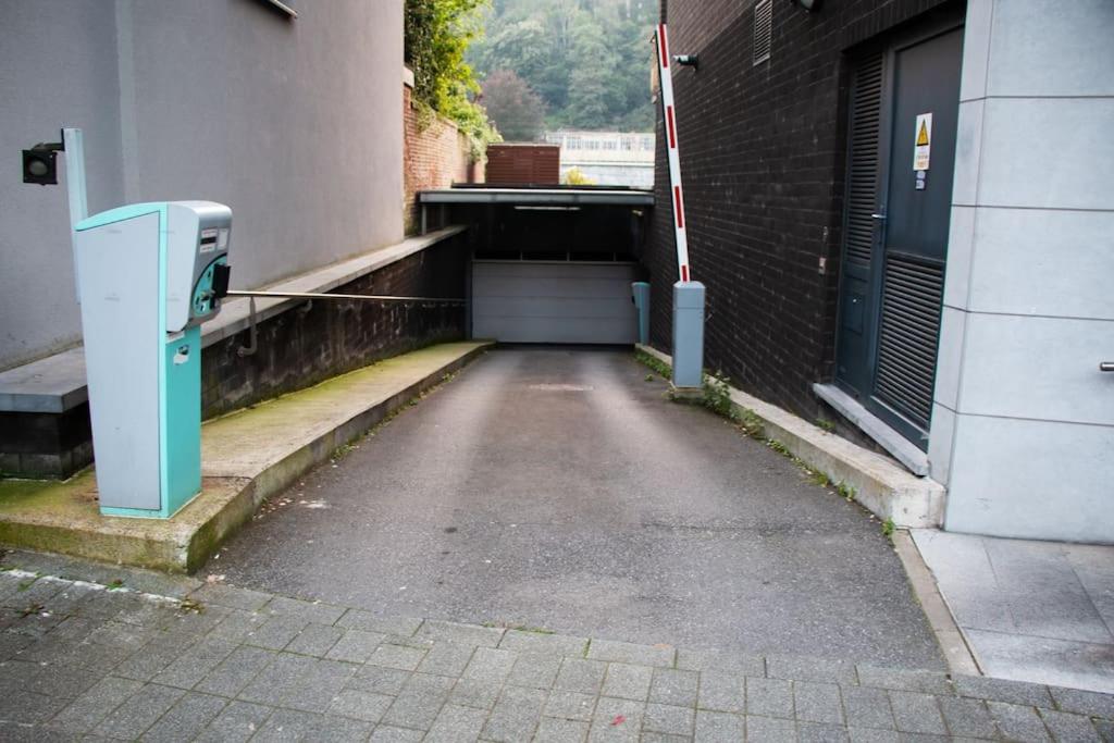 Séjour en bord de Meuse avec garage