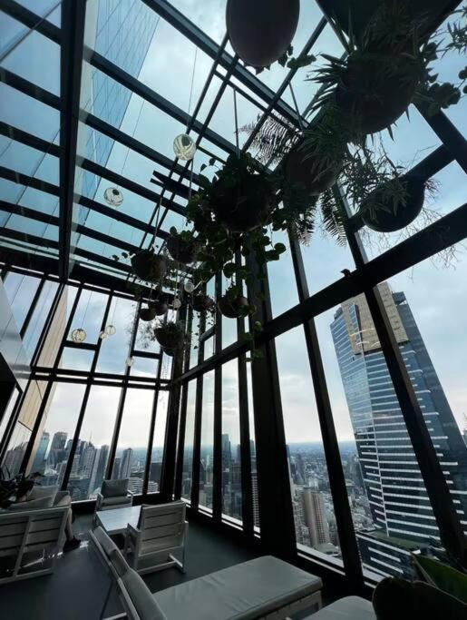 AUS 3415 - 2BR Luxurious Suite FREE PARKING Near Yarra River and Crown