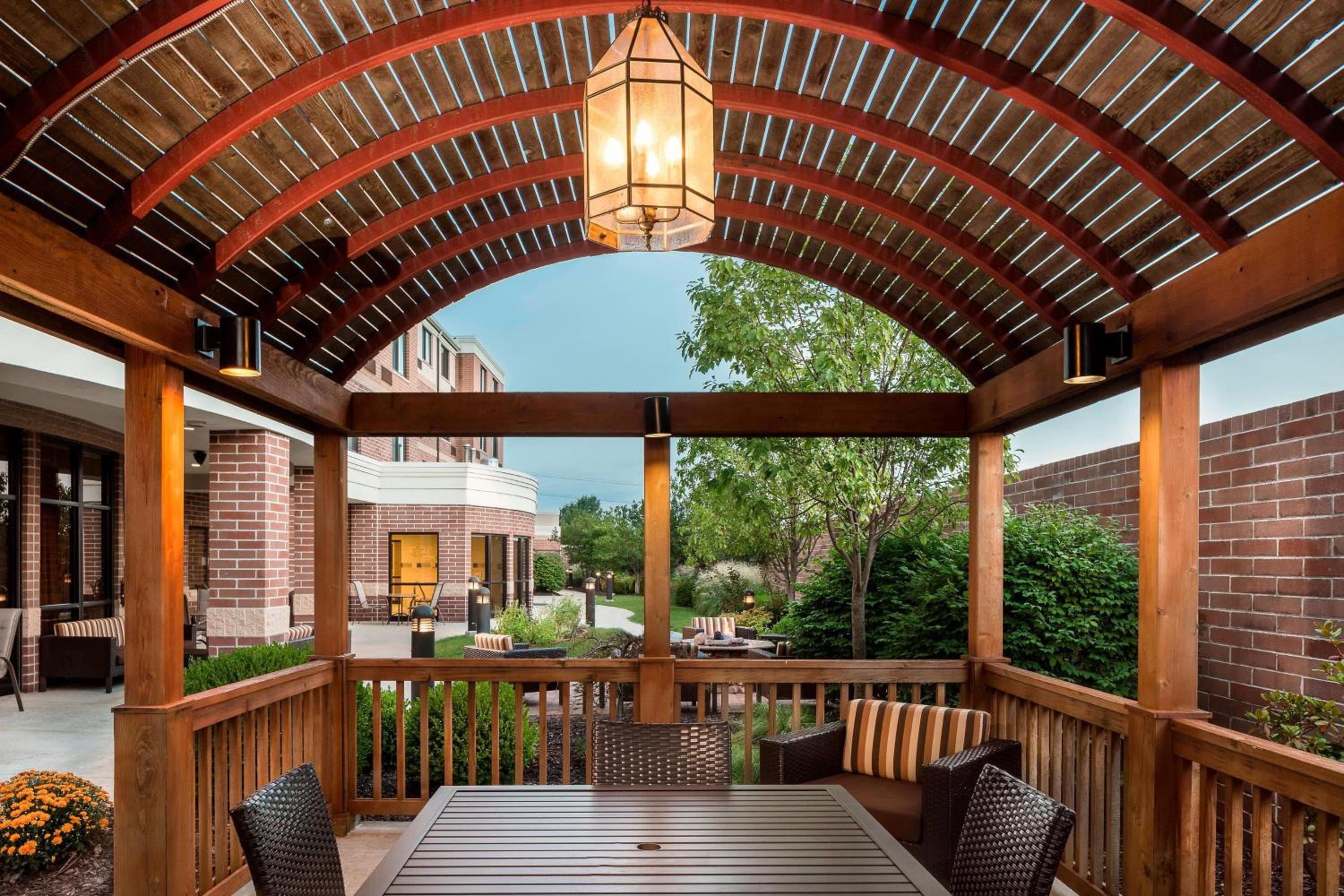 Columbia Vacations - Courtyard by Marriott Columbia - Property Image 2