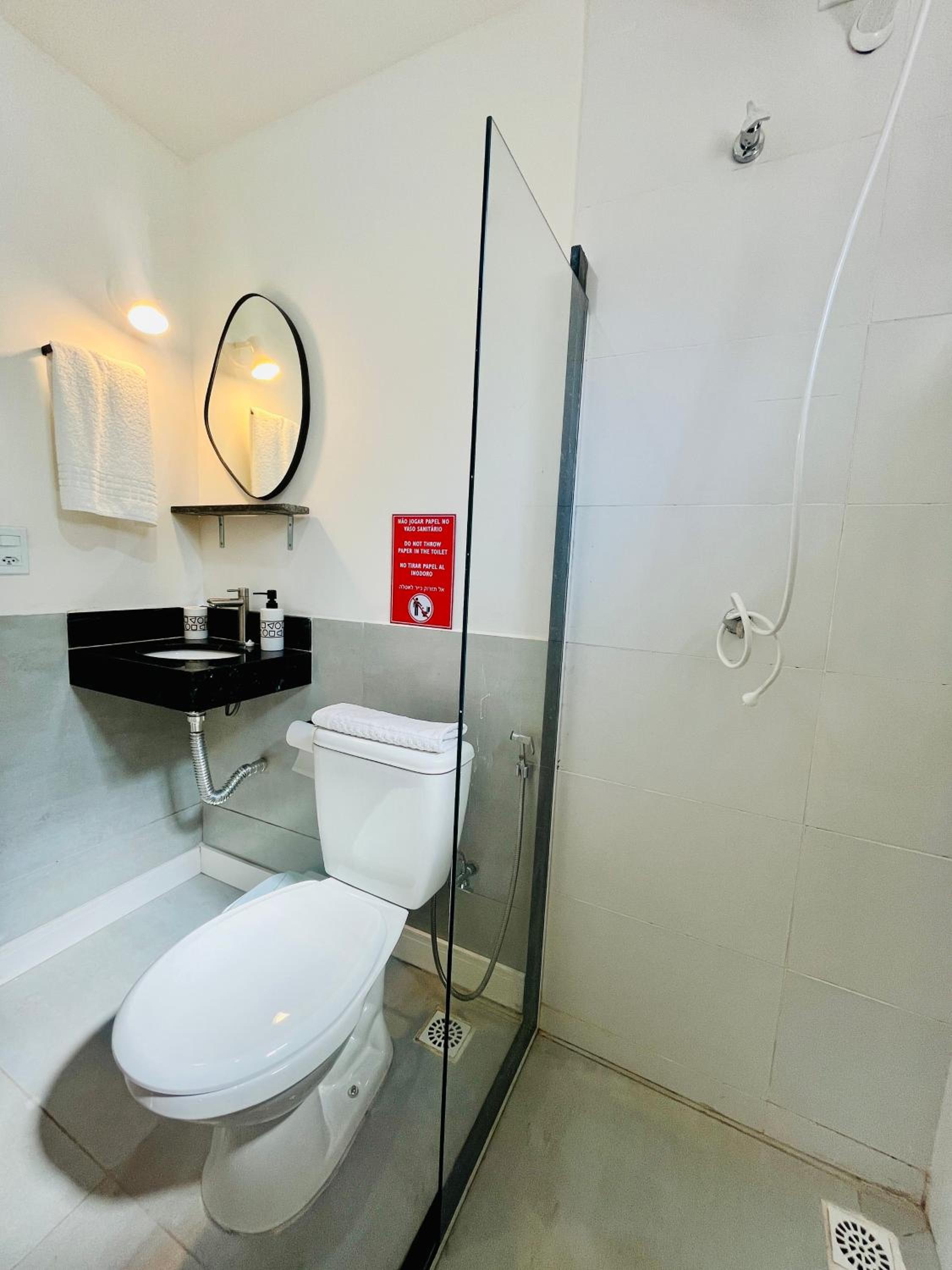 Apartamentos Charmosos na Avenida Principal de Buzios