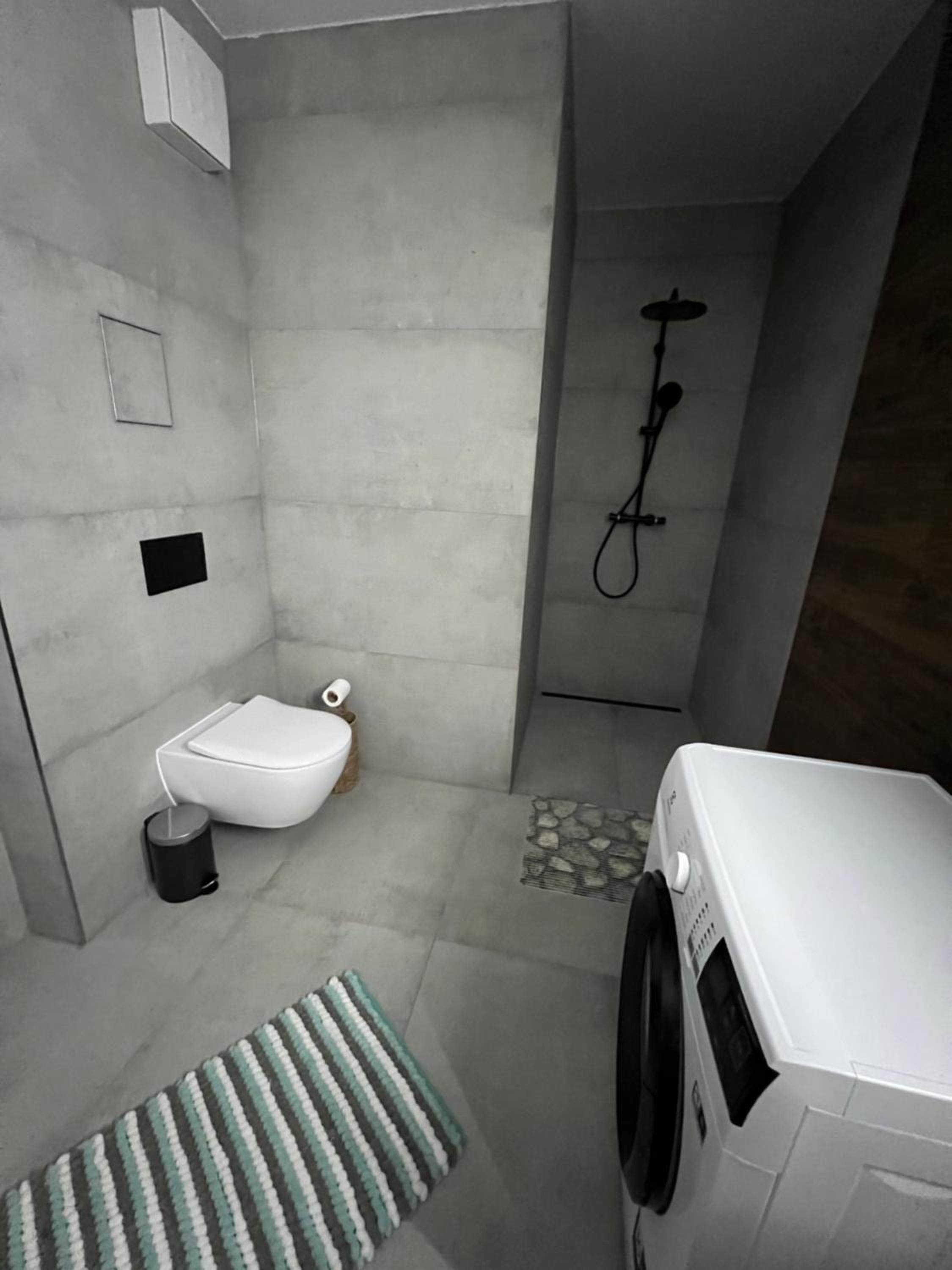 Apartman Adella