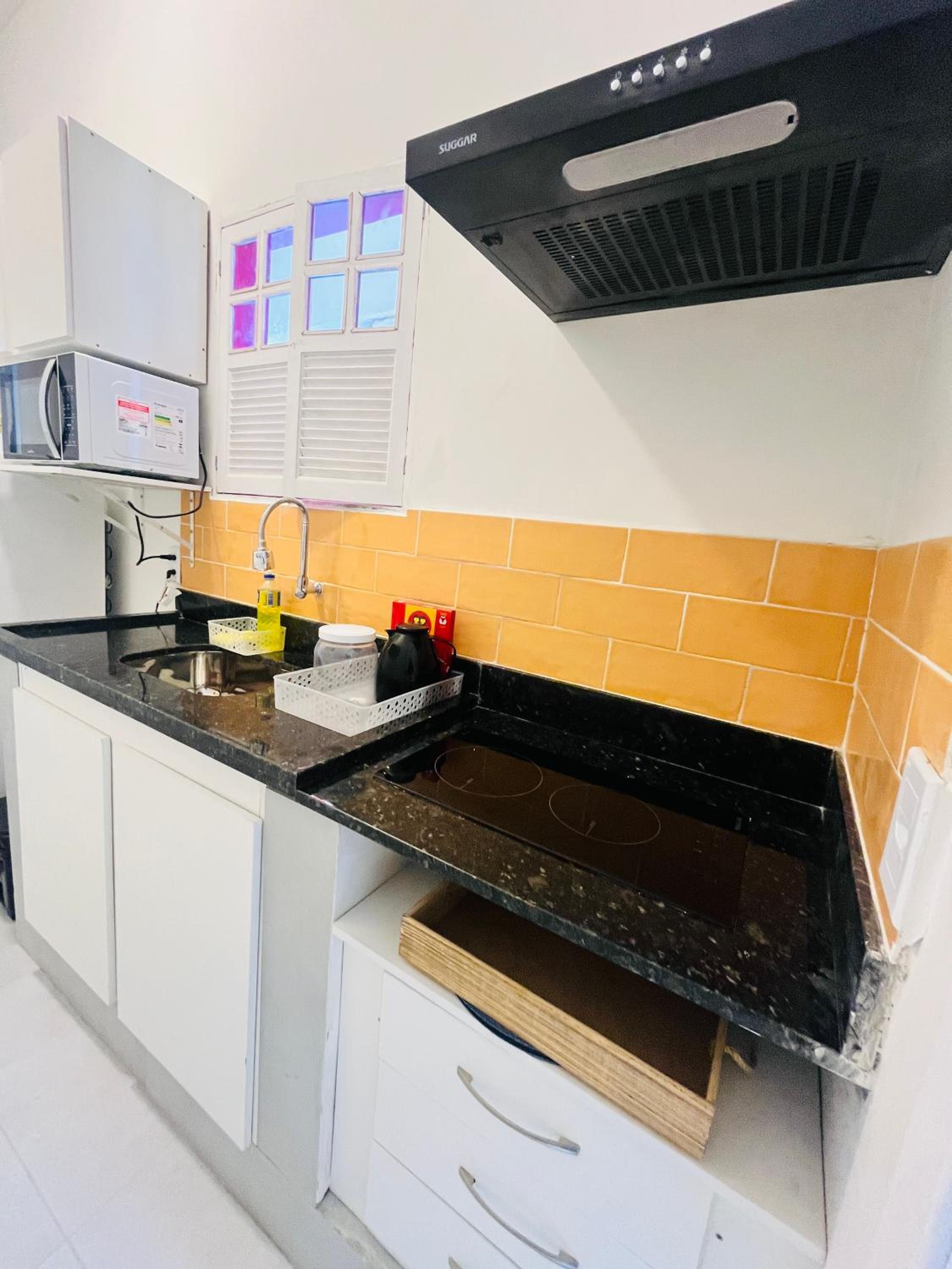 Apartamentos Charmosos na Avenida Principal de Buzios