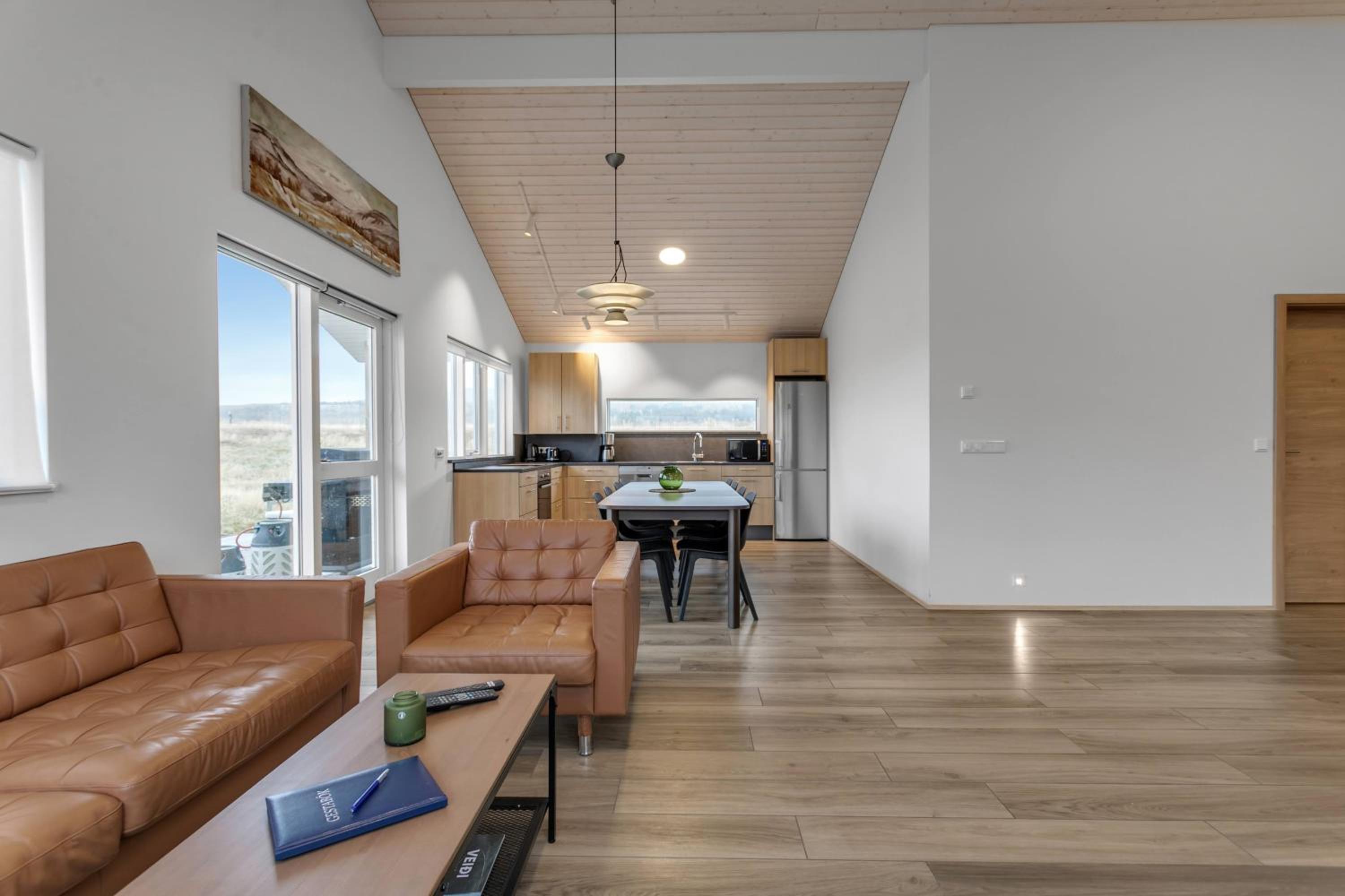 3BR Fishing Cabin with Hot Tub view 2