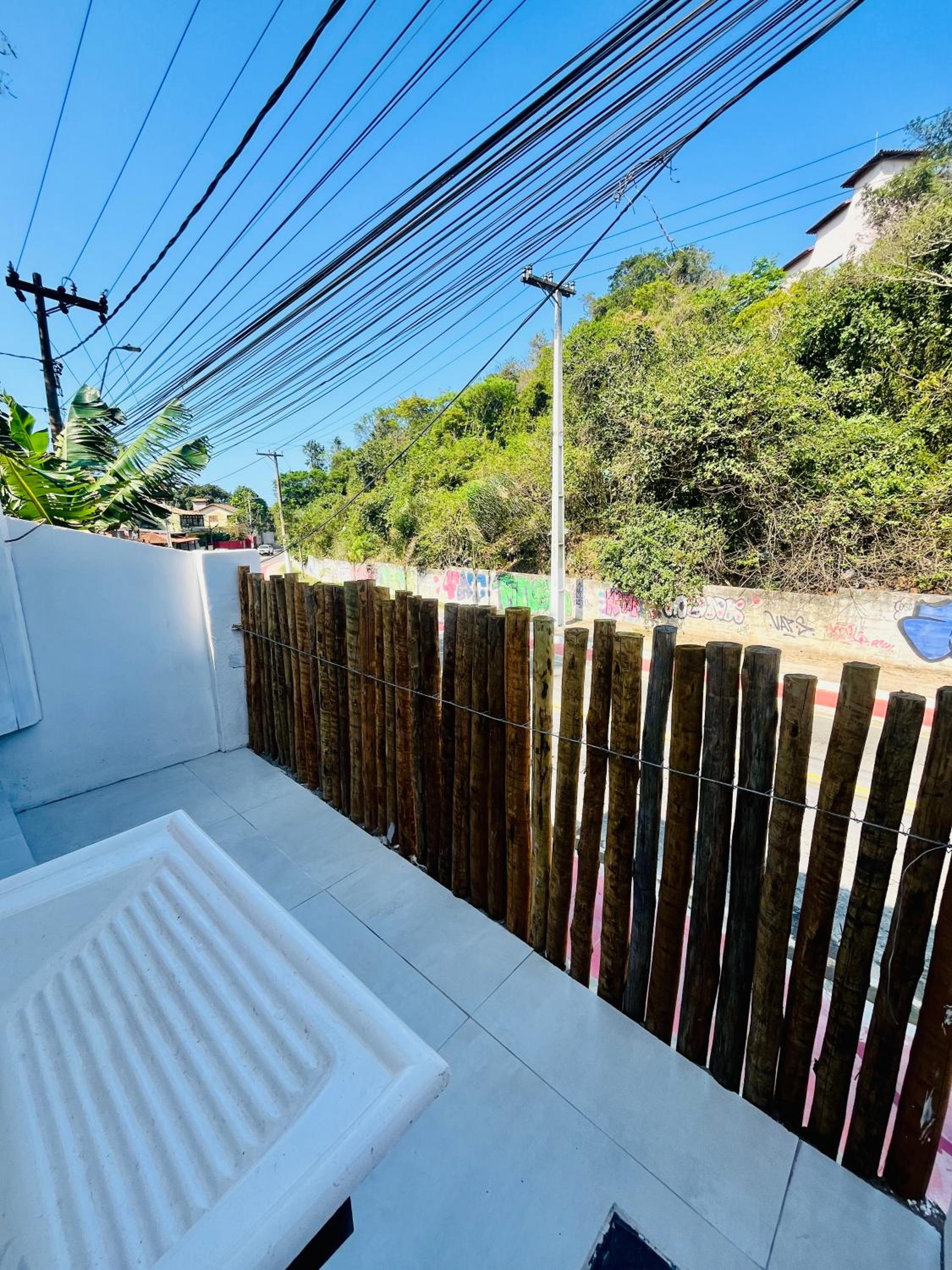 Apartamentos Charmosos na Avenida Principal de Buzios