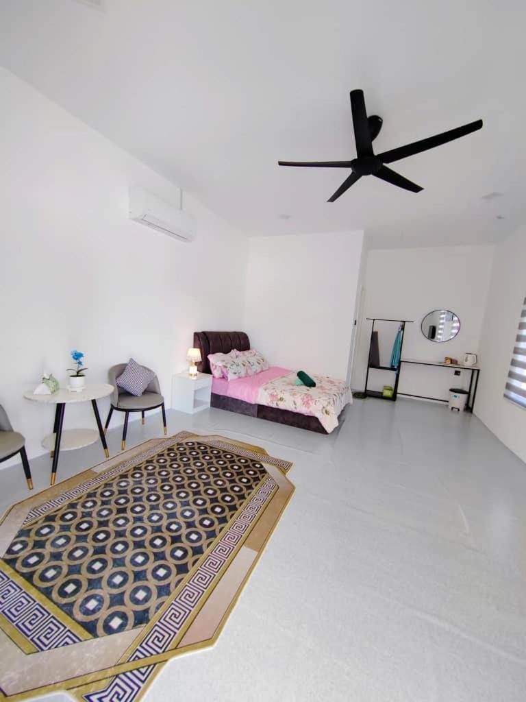 Richer Tiny House photo 8