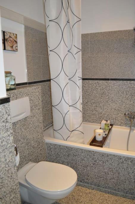 Modernes Appartement mit Meerblick