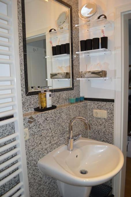 Modernes Appartement mit Meerblick