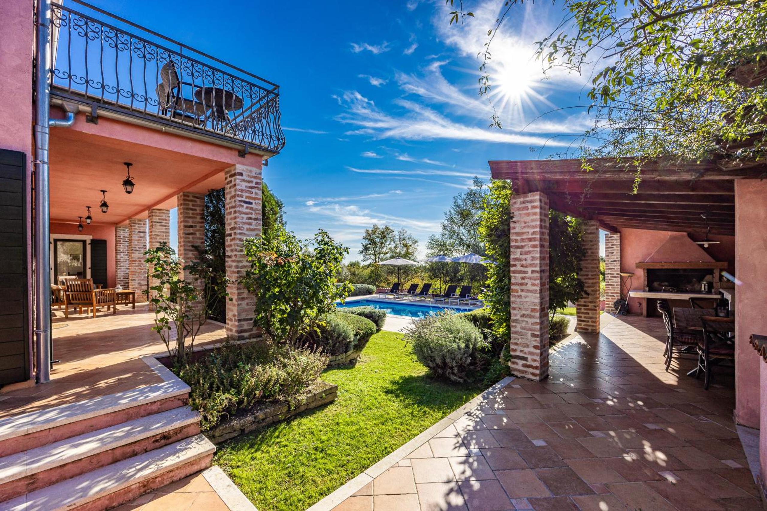 Villa Maddalena view 4