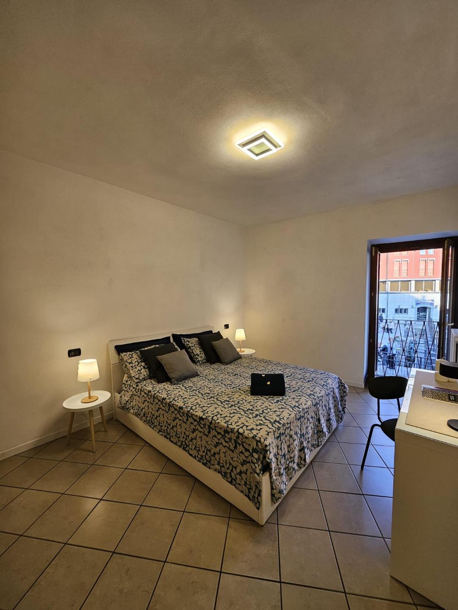 un balcone sul lago