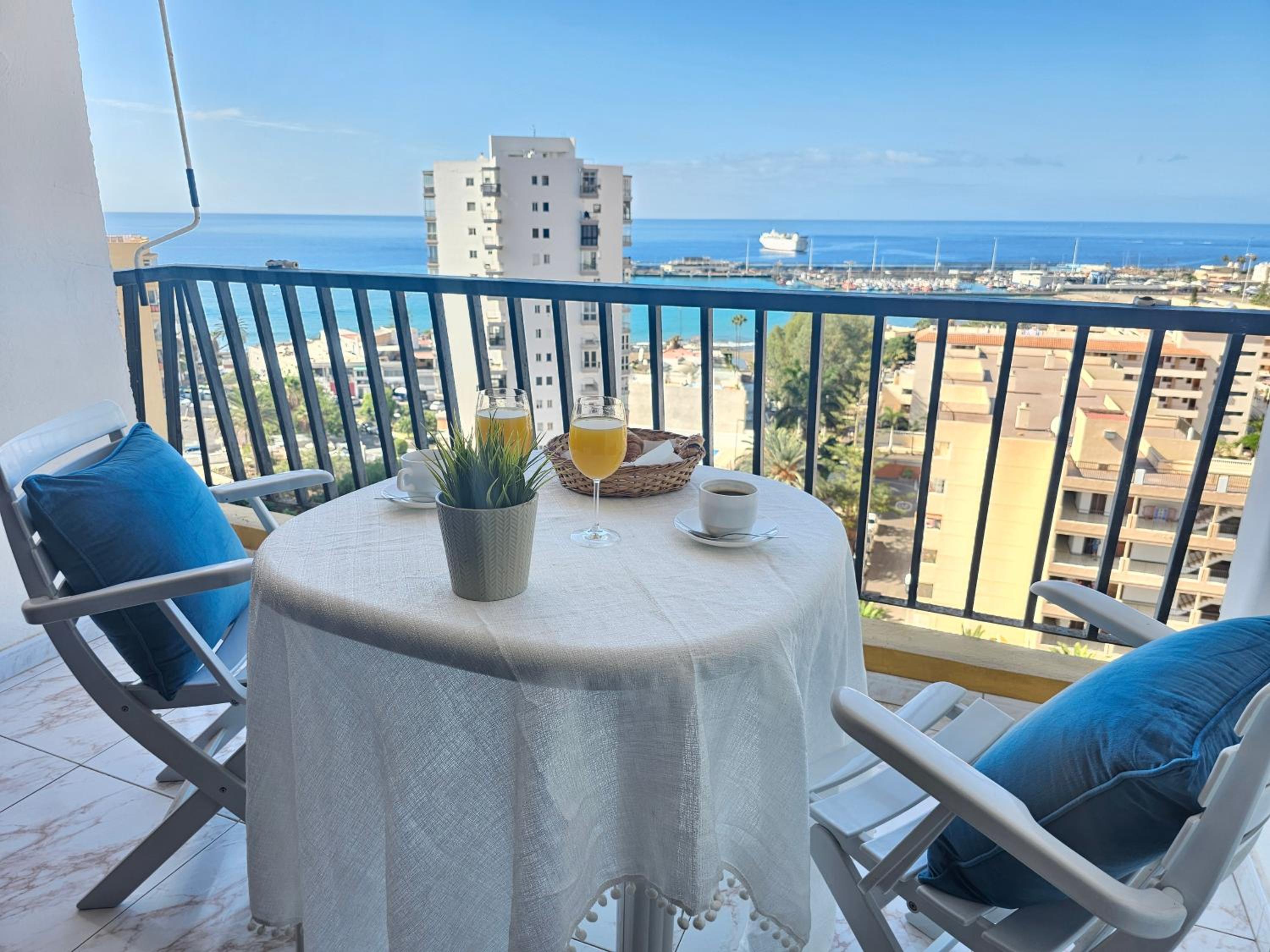 NEW SUNSHINE OCEAN APARTMENT ACHACAY, Los Cristianos, Tenerife