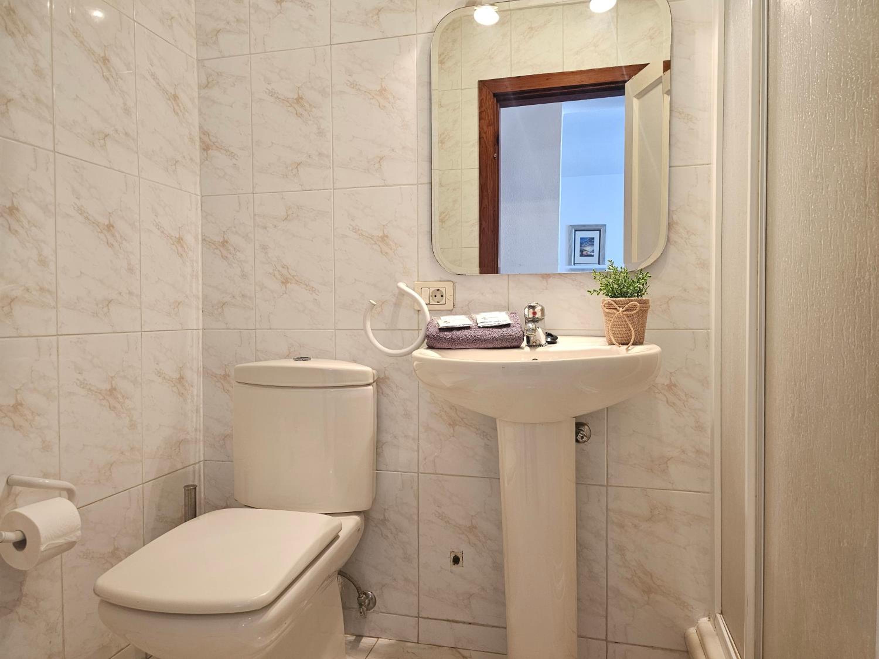 NEW SUNSHINE OCEAN APARTMENT ACHACAY, Los Cristianos, Tenerife