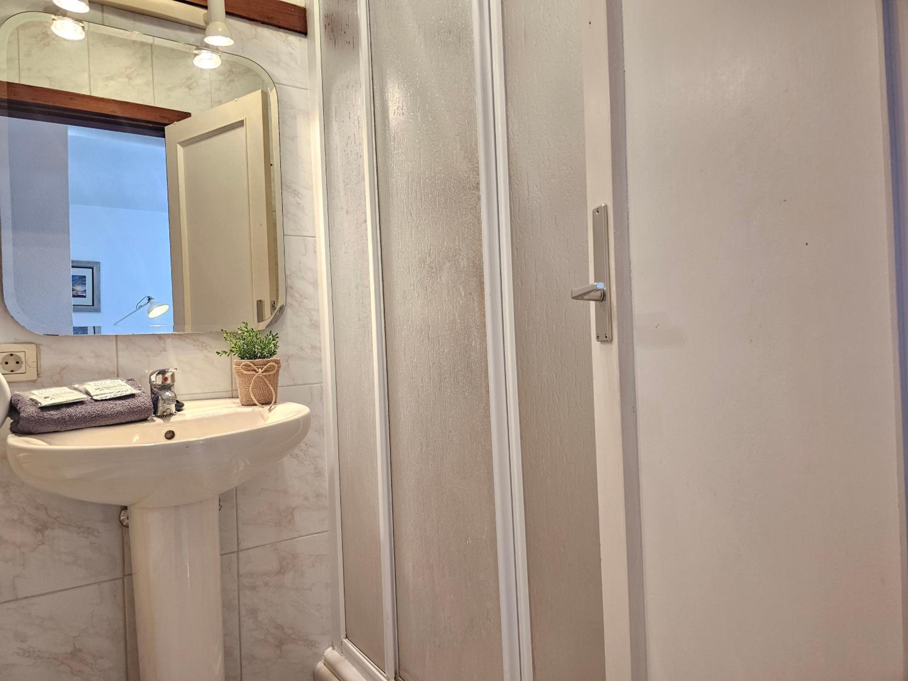 NEW SUNSHINE OCEAN APARTMENT ACHACAY, Los Cristianos, Tenerife