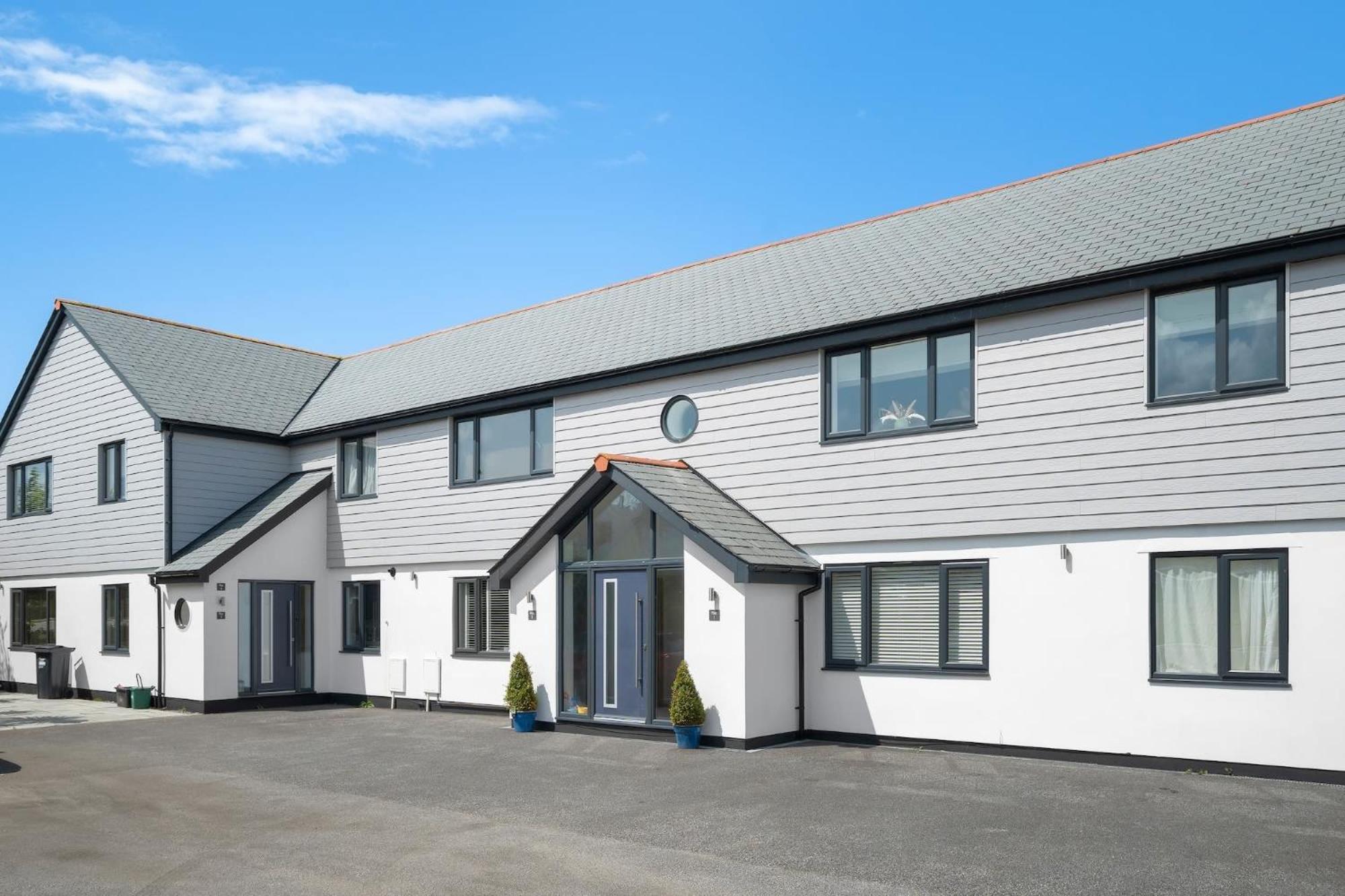 Apartment w Parking & Courtyard nr Porth Beach view 2
