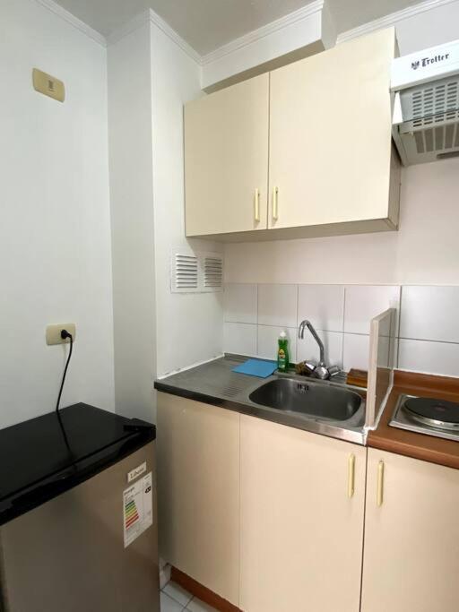 Departamento cercano Movistar Arenas 703