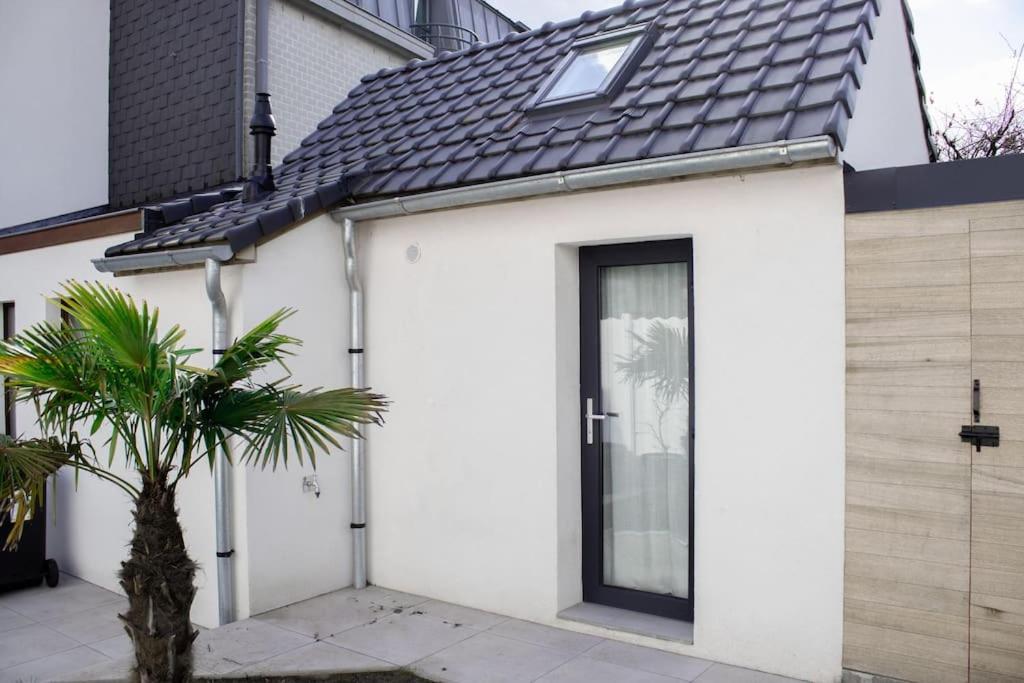 Tiniest house of Zwijnaarde