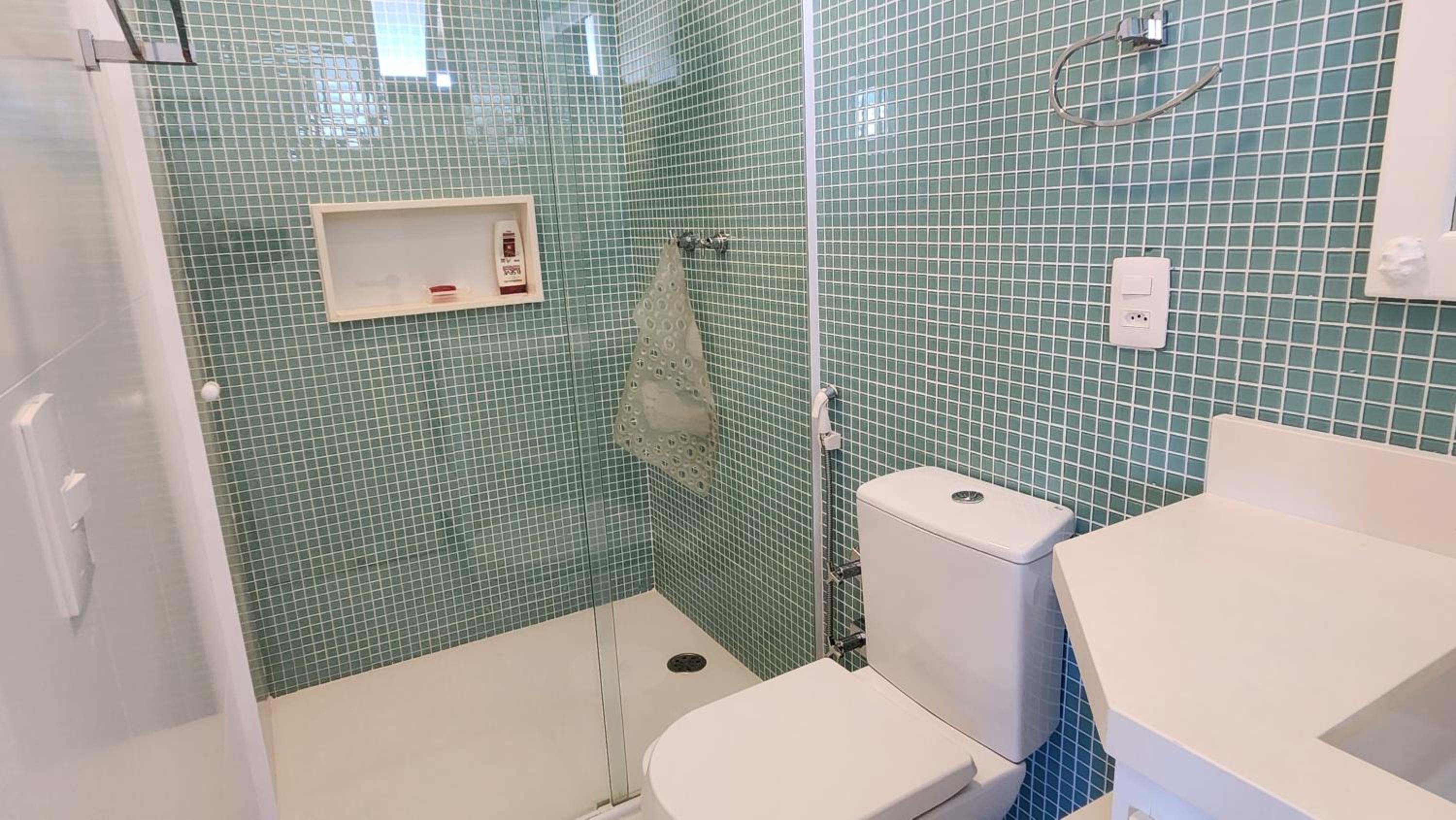 Apartamento de 3 Suítes Perto da Praia com Vista ao Mar na Riviera