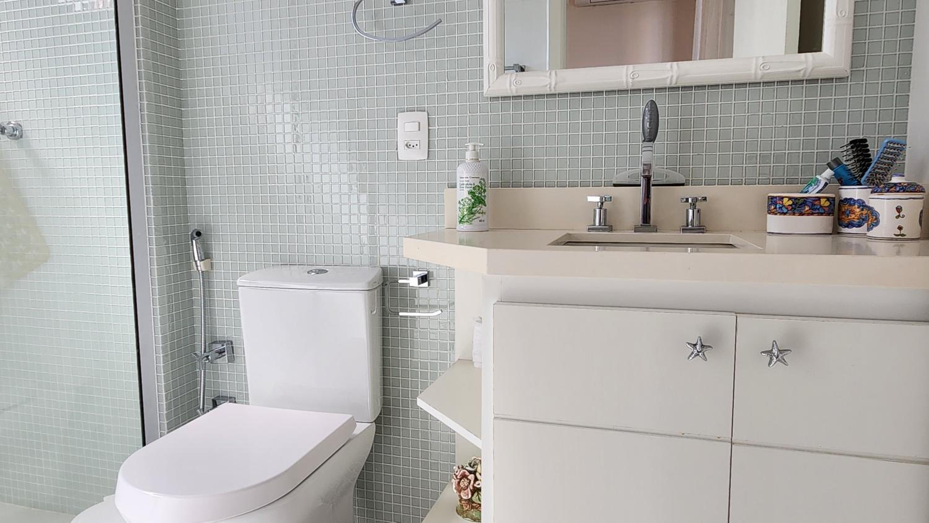 Apartamento de 3 Suítes Perto da Praia com Vista ao Mar na Riviera