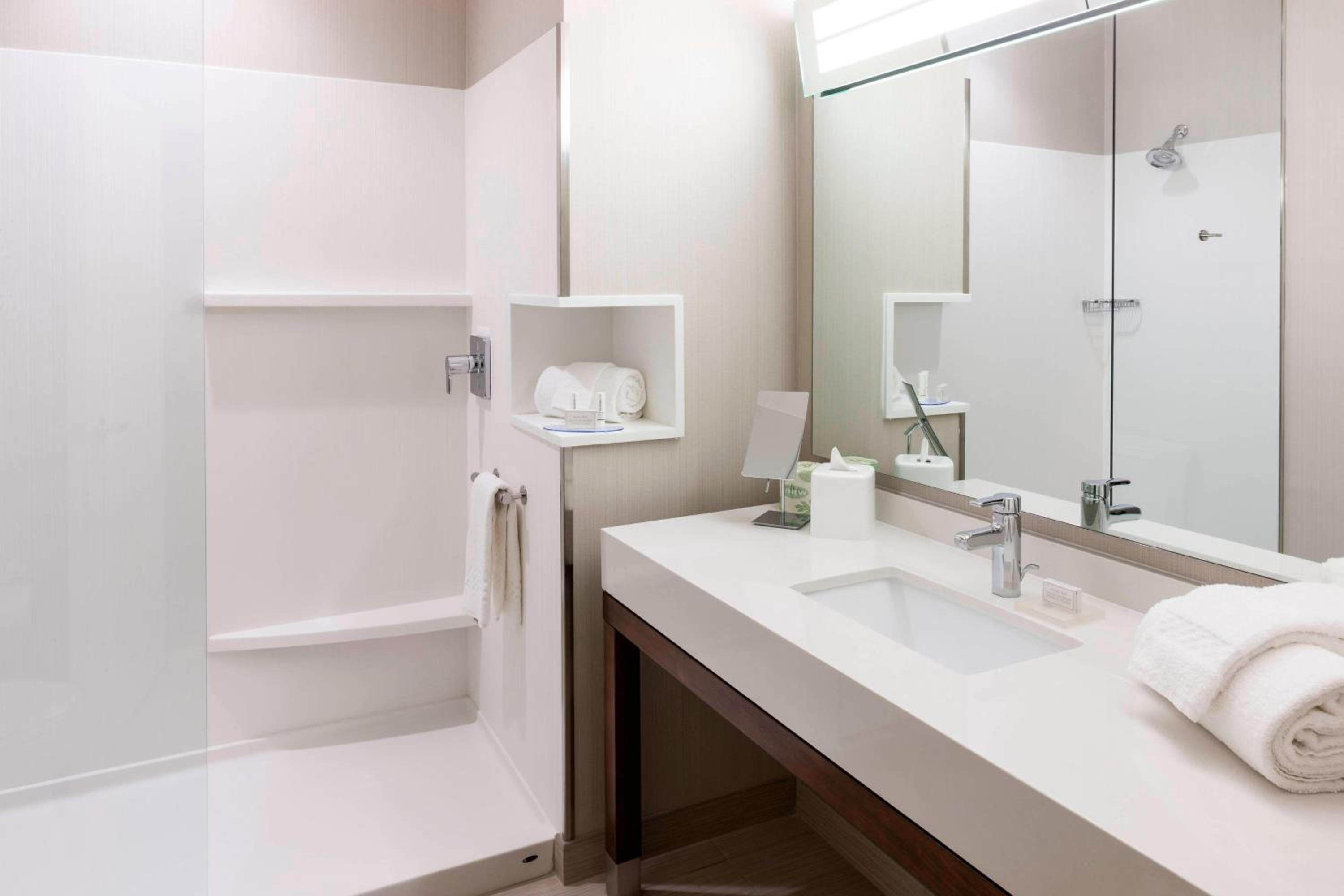 Courtyard by Marriott Houston North/Shenandoah - Property Image 13