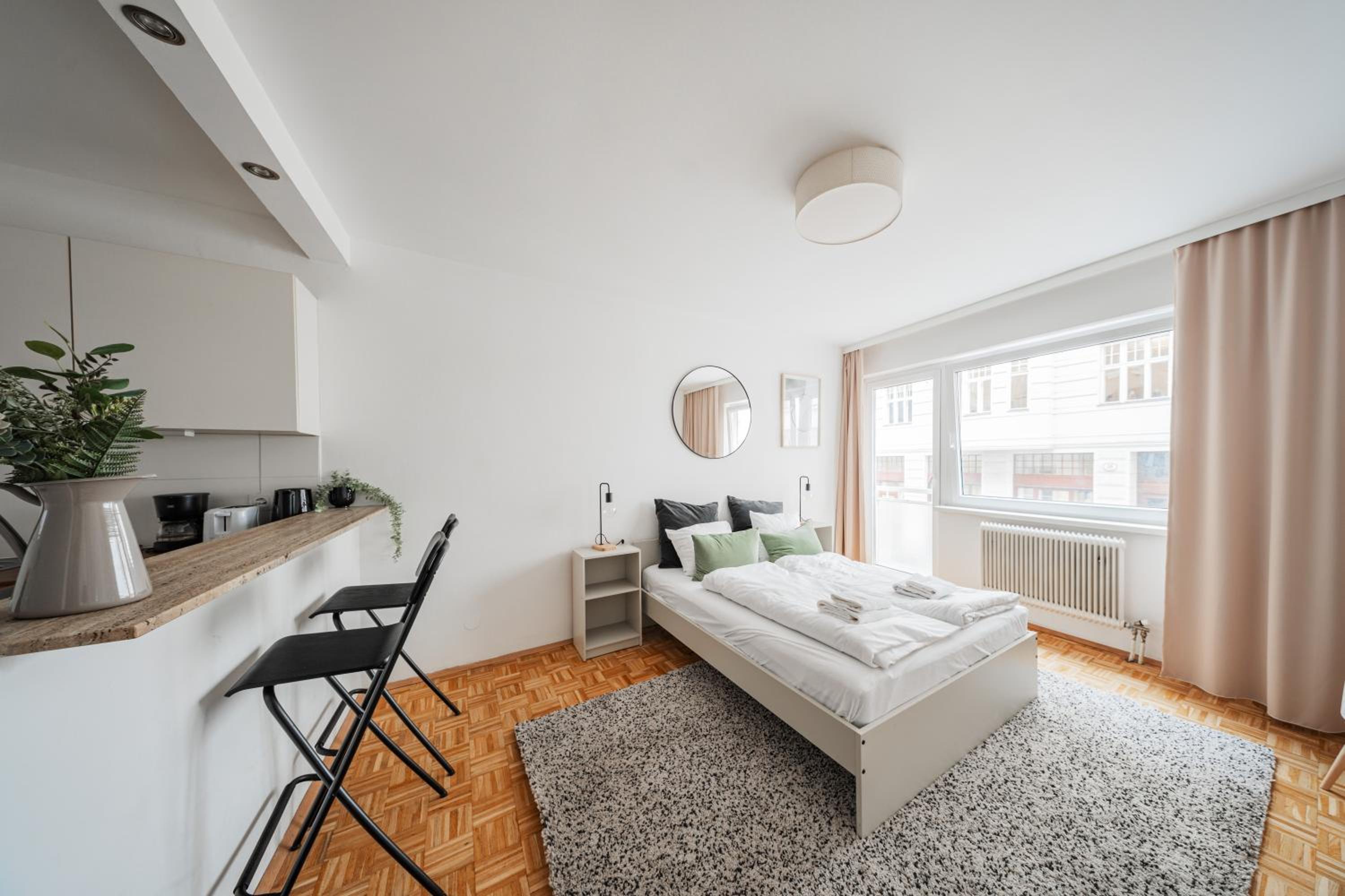 Studio next to Karlskirche