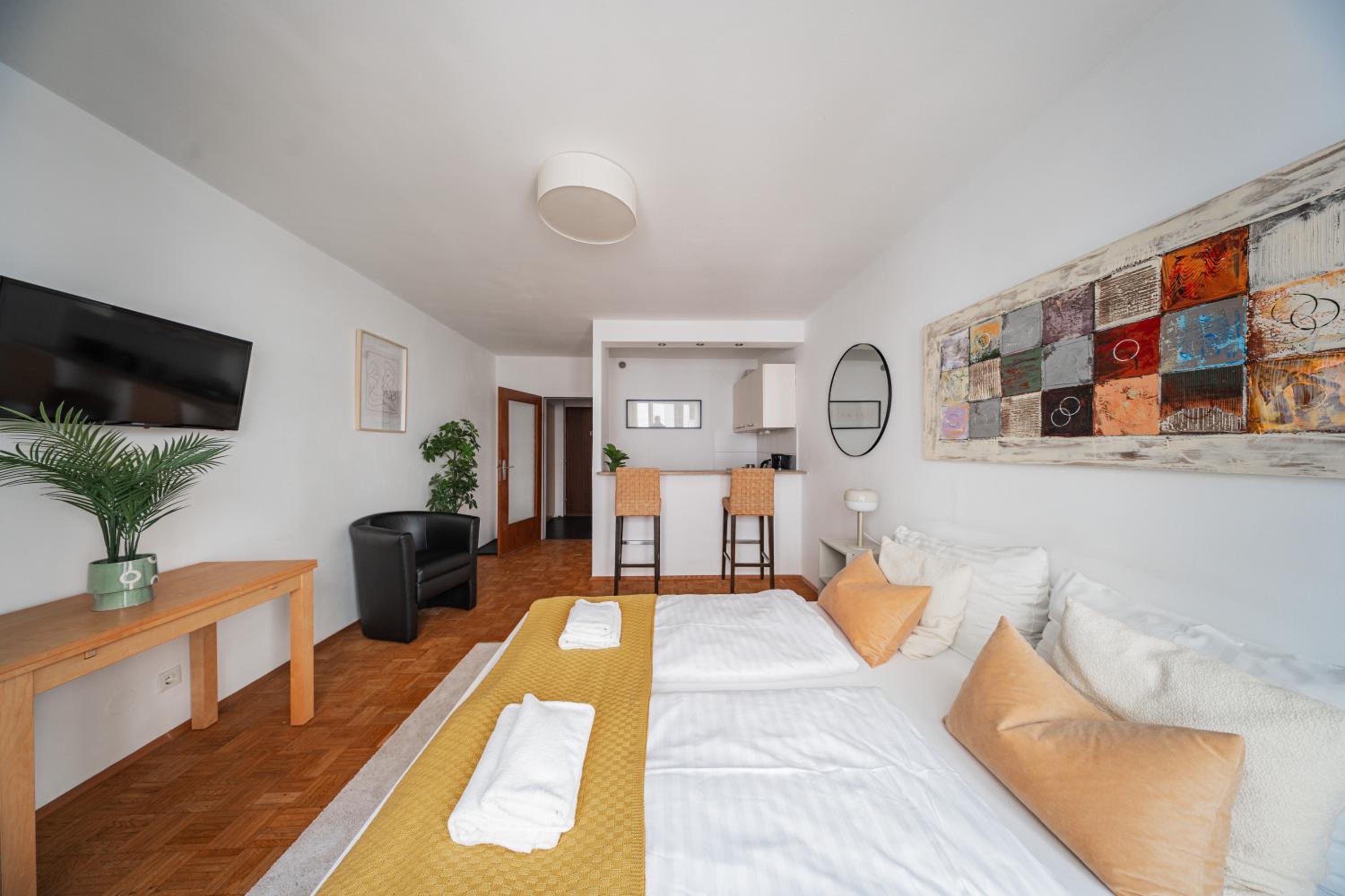 Studio next to Karlskirche