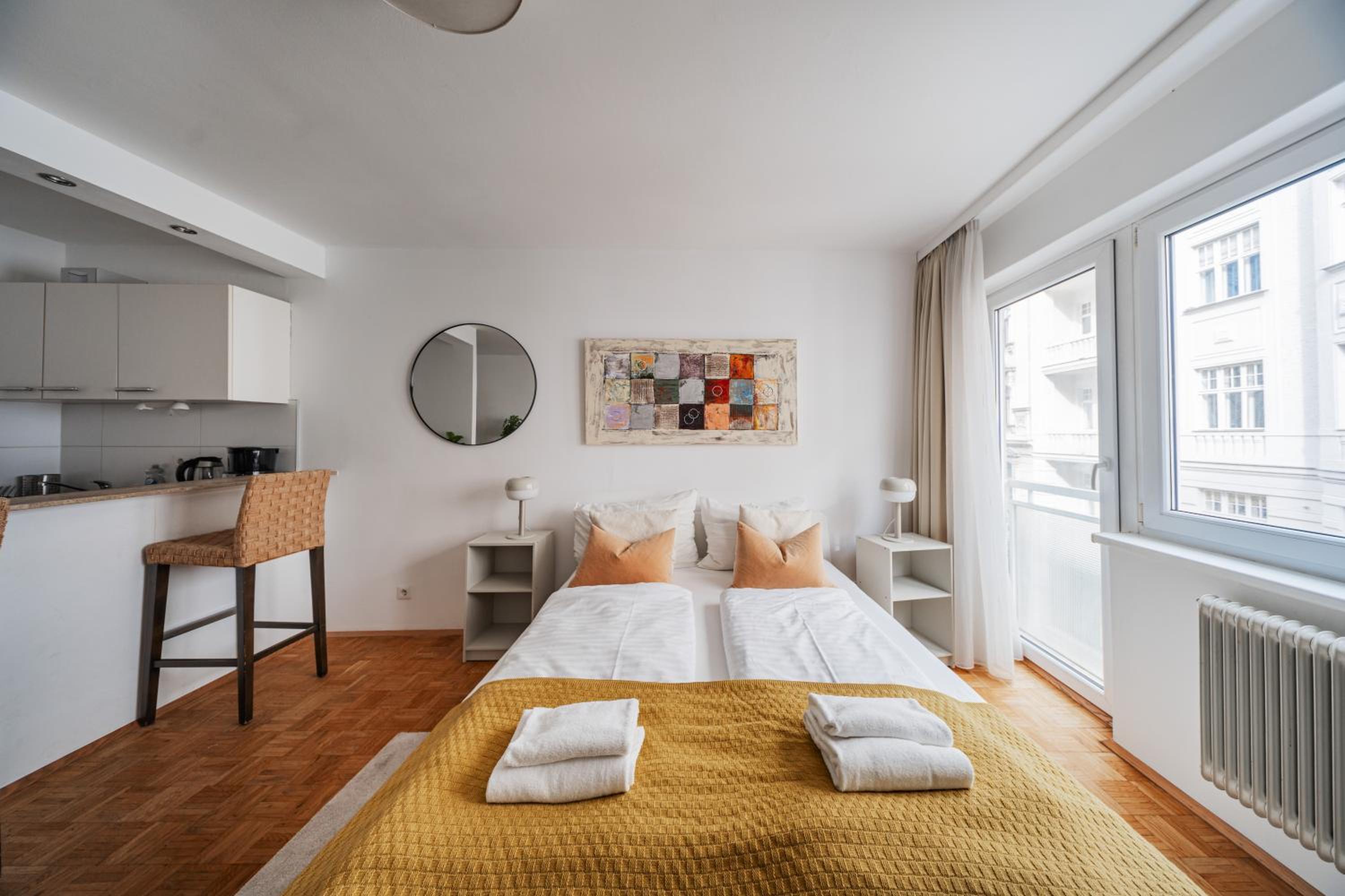 Studio next to Karlskirche