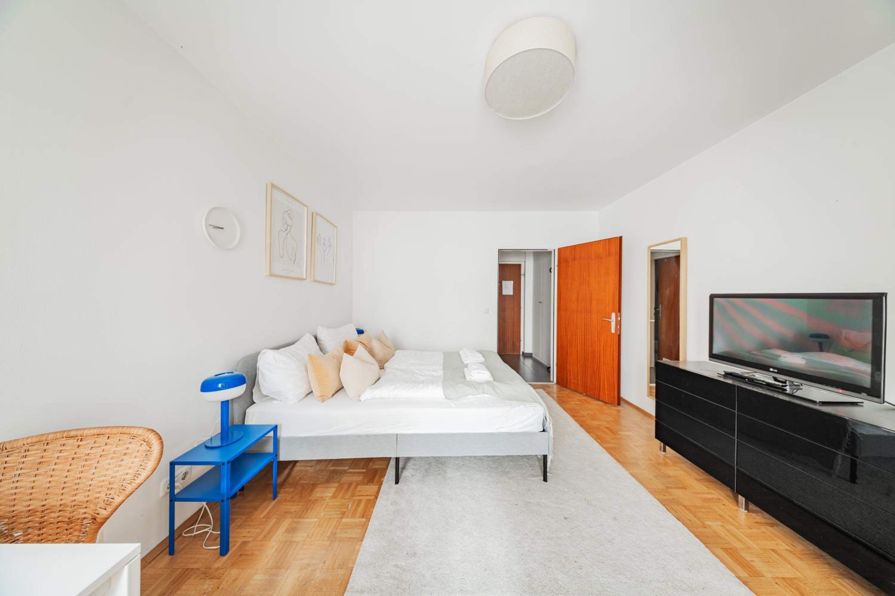 Studio next to Karlskirche