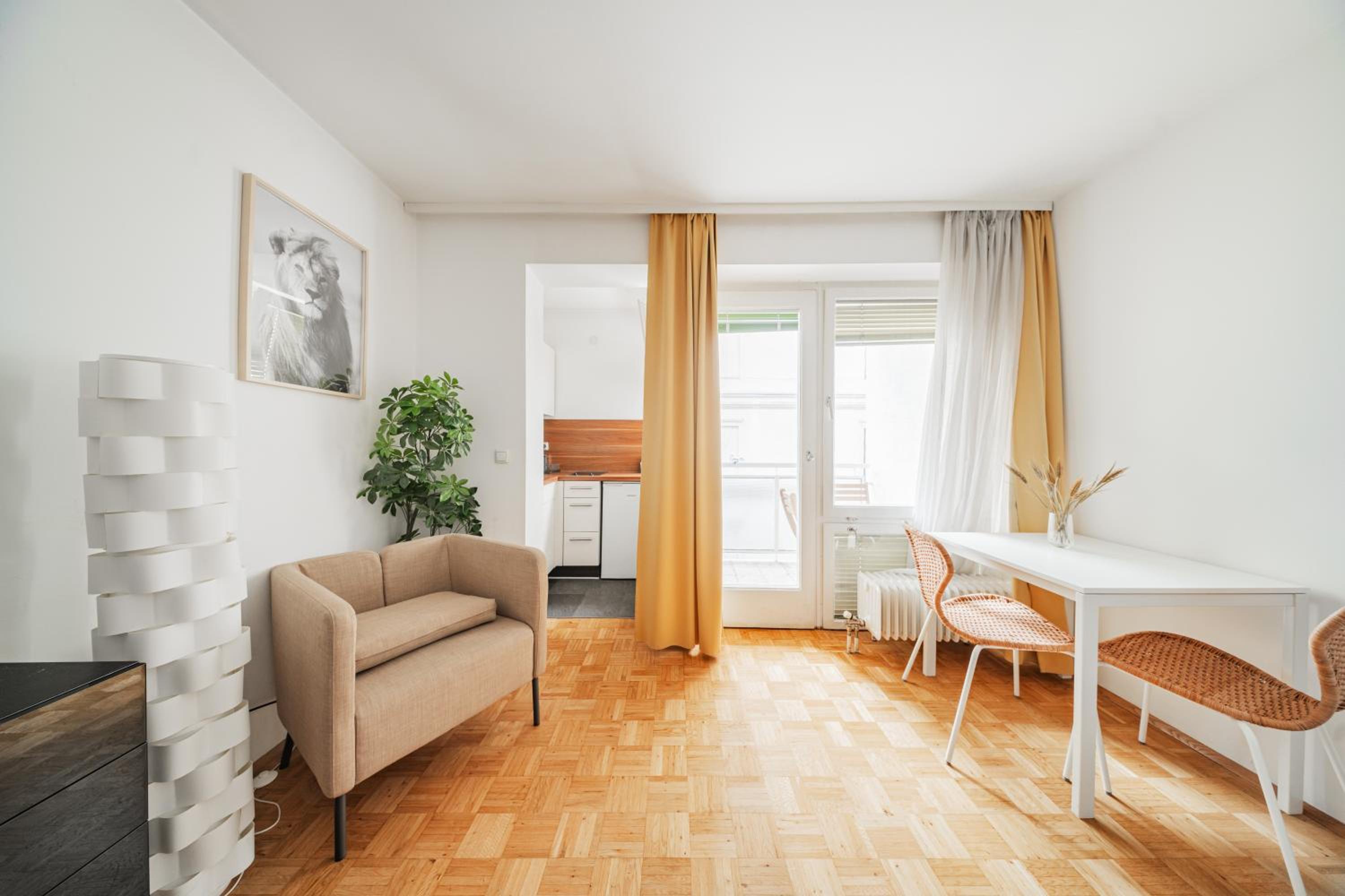 Studio next to Karlskirche