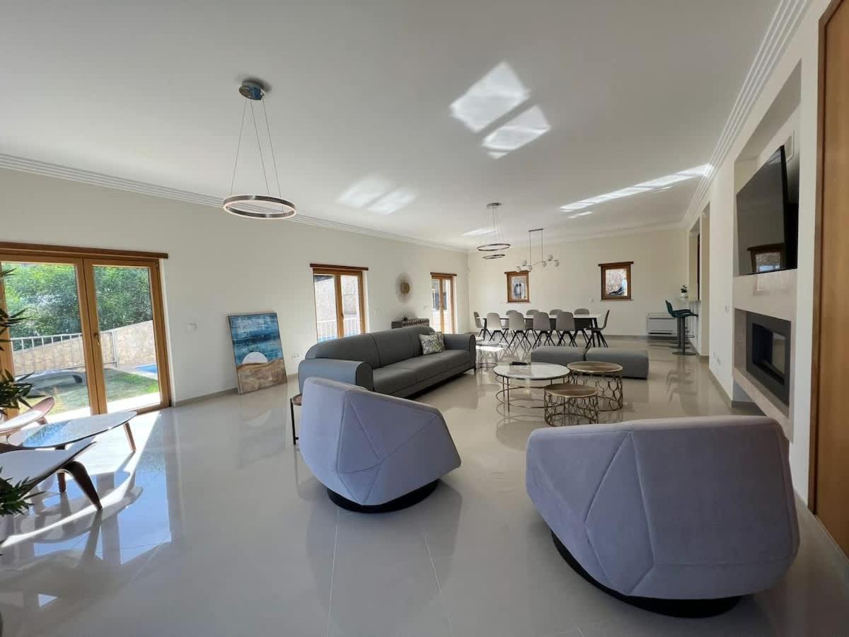Villa Pedra Luxe - Spacious modern villa