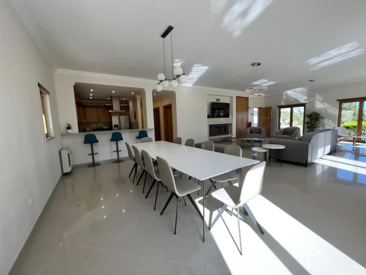 Villa Pedra Luxe - Spacious modern villa