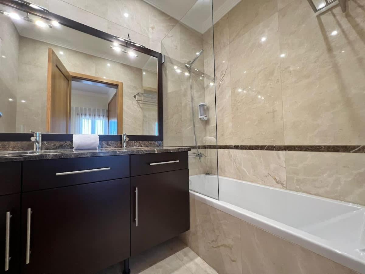 Villa Pedra Luxe - Spacious modern villa
