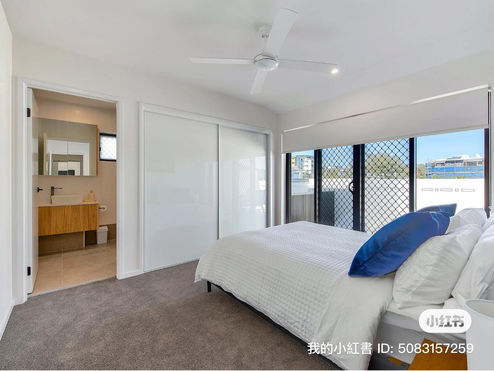 Spacious Top Floor 3BR Apartment with Views, Balcony, Parking, Family Friendly