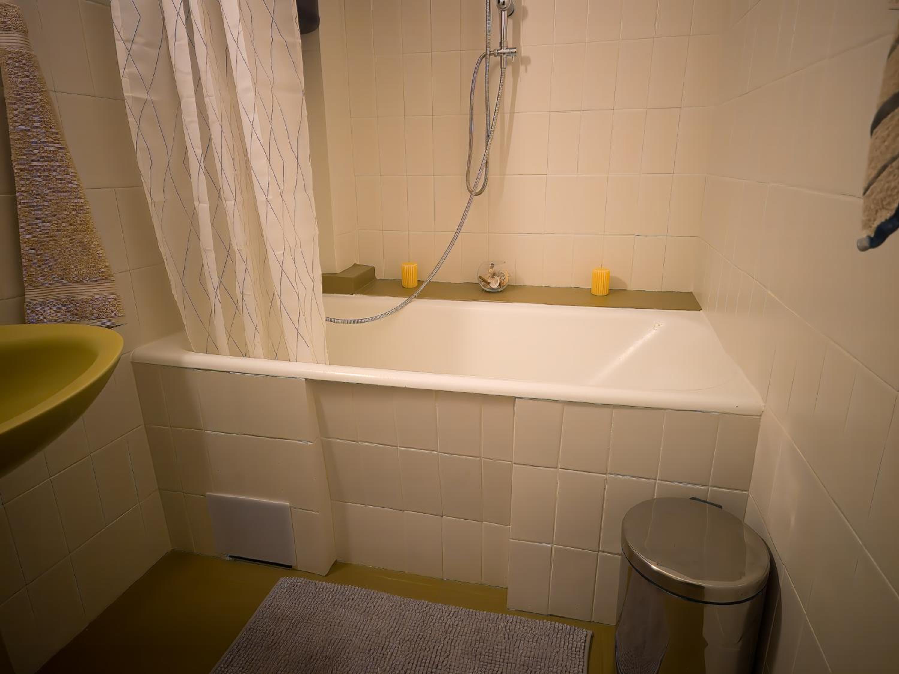 Photo 51